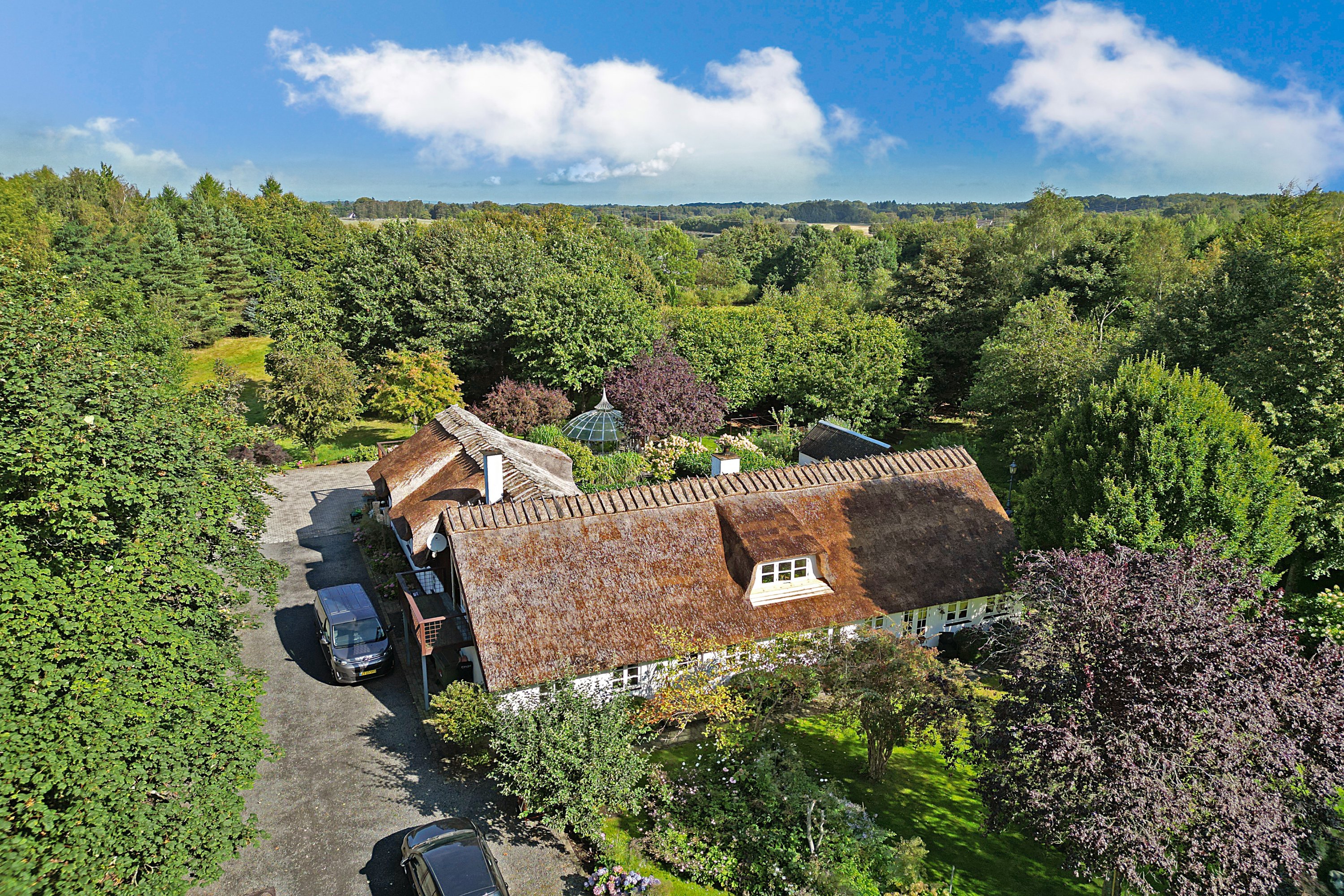 Fremhævet luftfoto billede i fuldskærmstilstand. Billede af Gurrevej 318, Gurre, 3000 Helsingør