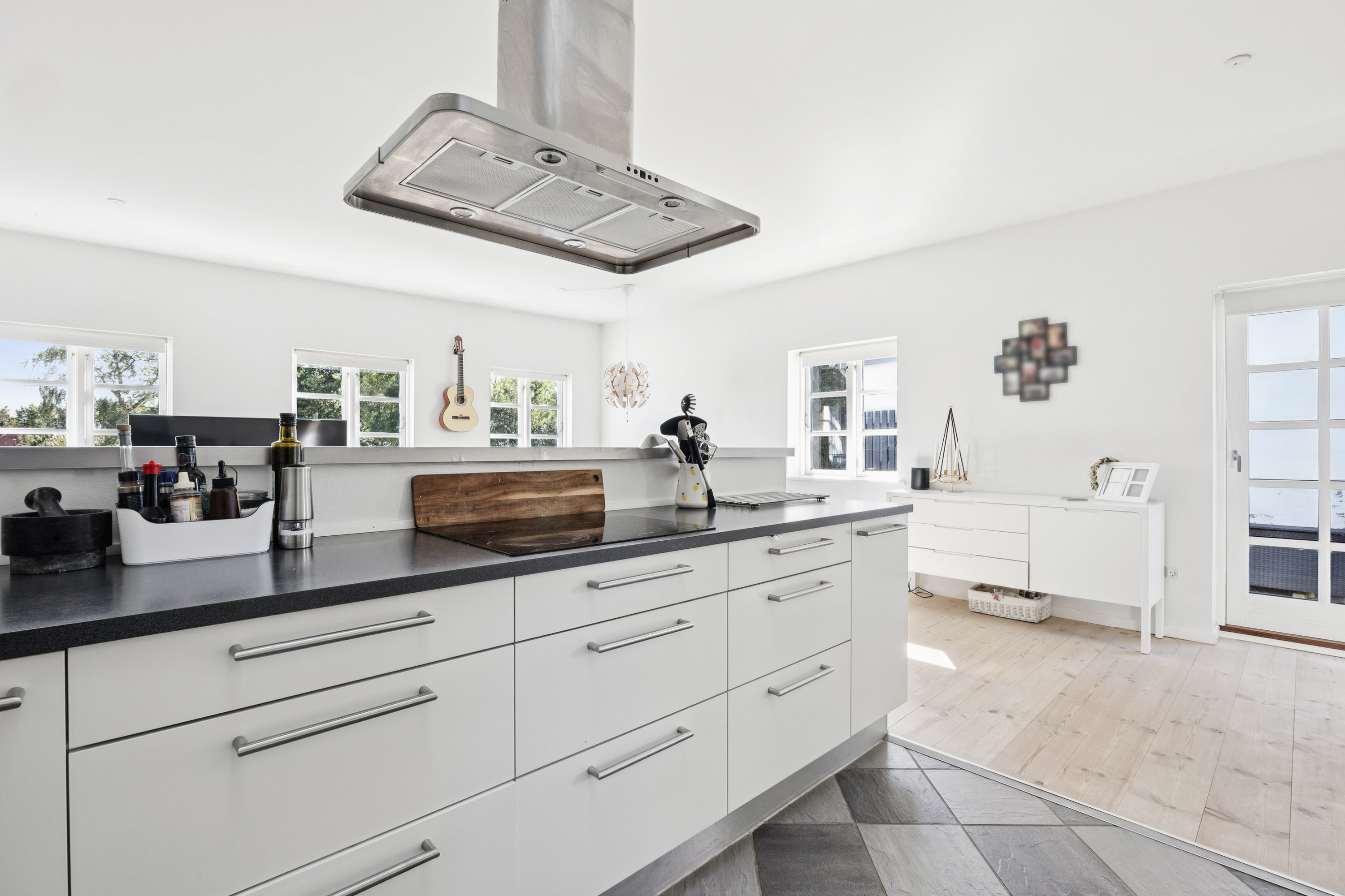 Fremhævet køkken billede i fuldskærmstilstand. Billede af Vordingborgvej 90B, 4681 Herfølge