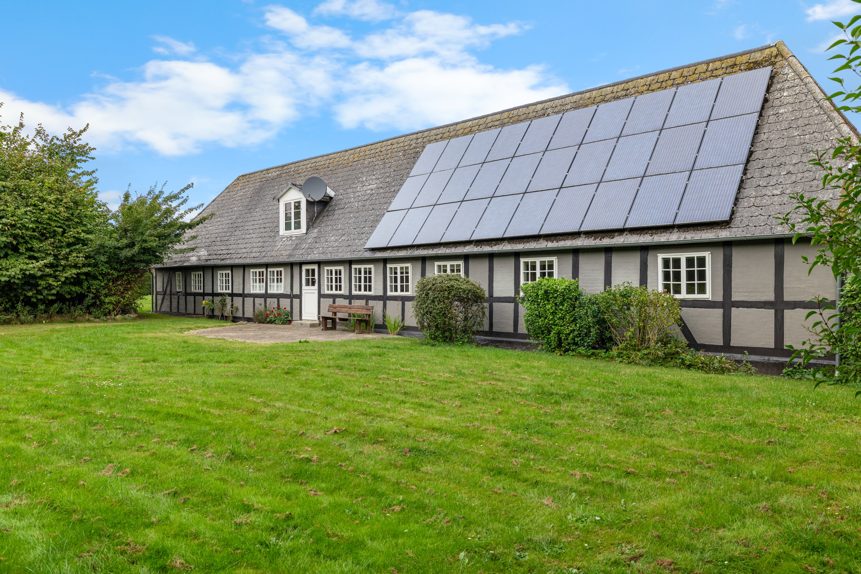 Fremhævet facade billede i fuldskærmstilstand. Billede af Betzyslyst 131, 5600 Faaborg