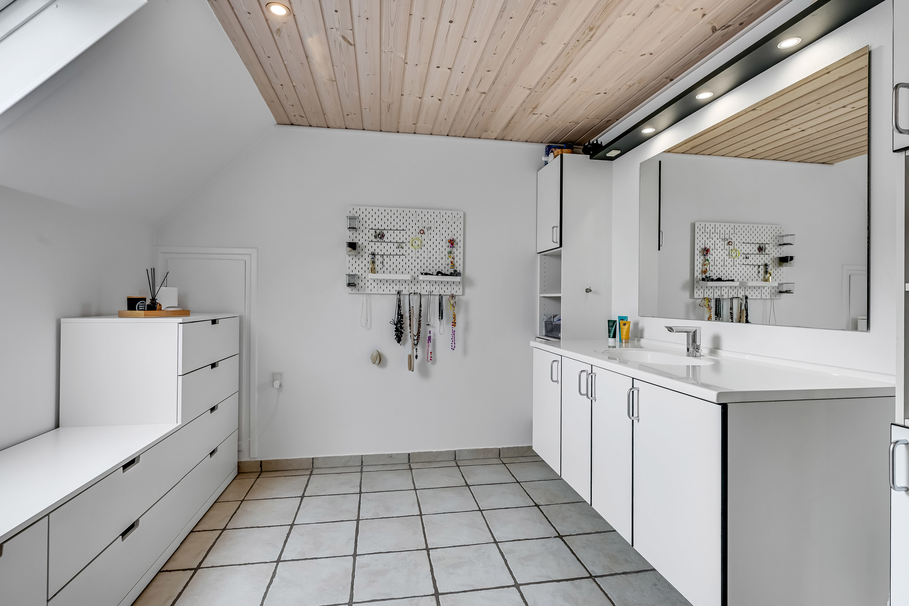 Fremhævet andet billede i fuldskærmstilstand. Billede af Egebjerg Landevej 90, Vesterhede, 7250 Hejnsvig