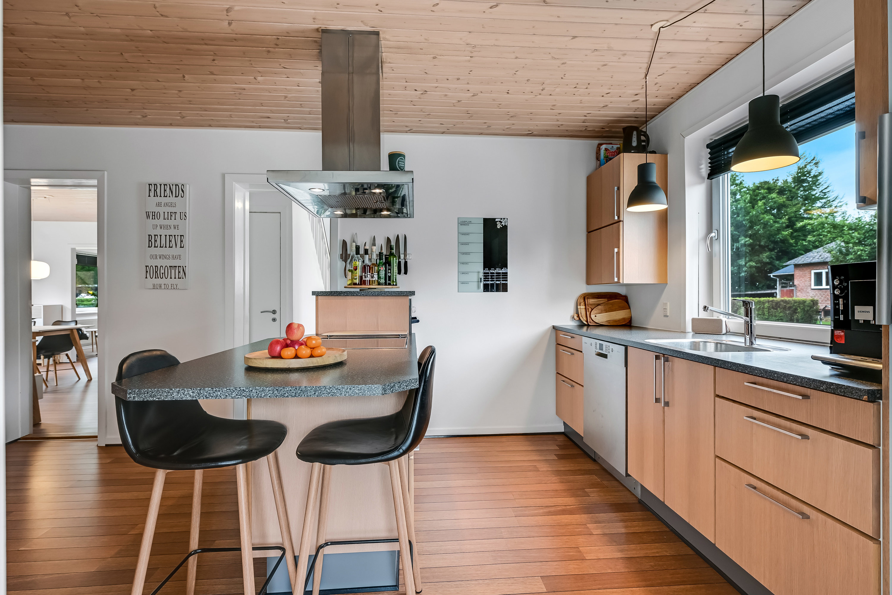 Miniaturebillede 1: køkken. Billede af Egebjerg Landevej 90, Vesterhede, 7250 Hejnsvig