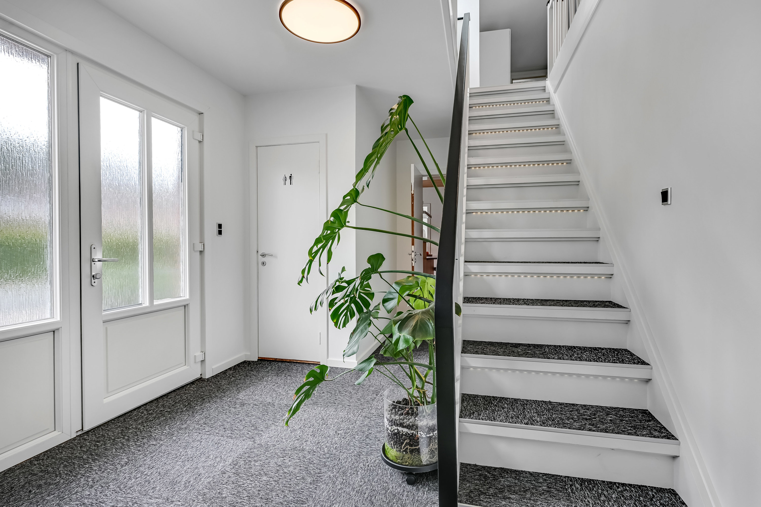 Fremhævet entré billede i fuldskærmstilstand. Billede af Egebjerg Landevej 90, Vesterhede, 7250 Hejnsvig