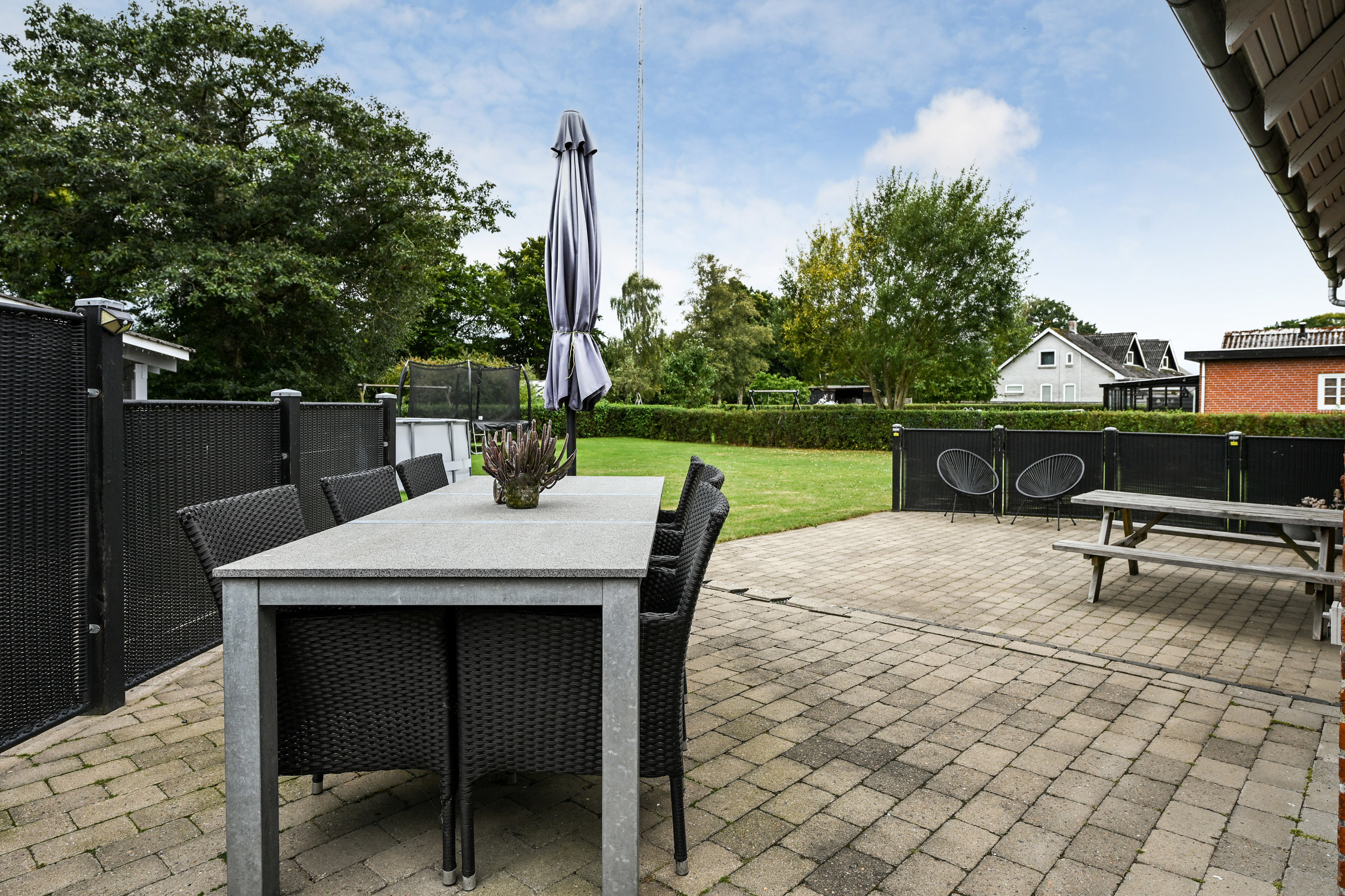 Fremhævet terrasse billede i fuldskærmstilstand. Billede af Egebjerg Landevej 90, Vesterhede, 7250 Hejnsvig