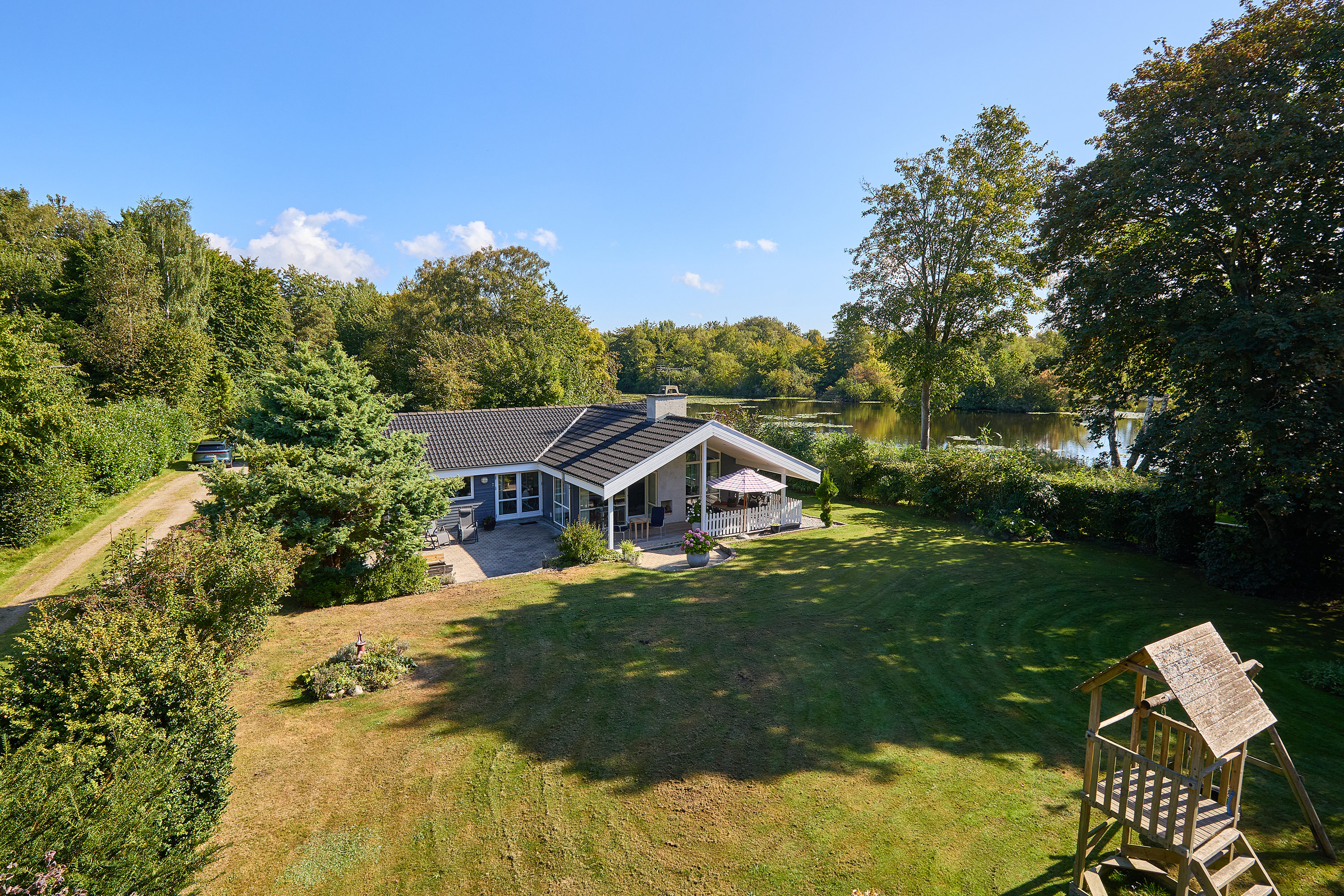 Fremhævet ejendommen billede i fuldskærmstilstand. Billede af Karl Andersens Vej 24, Rågeleje, 3210 Vejby