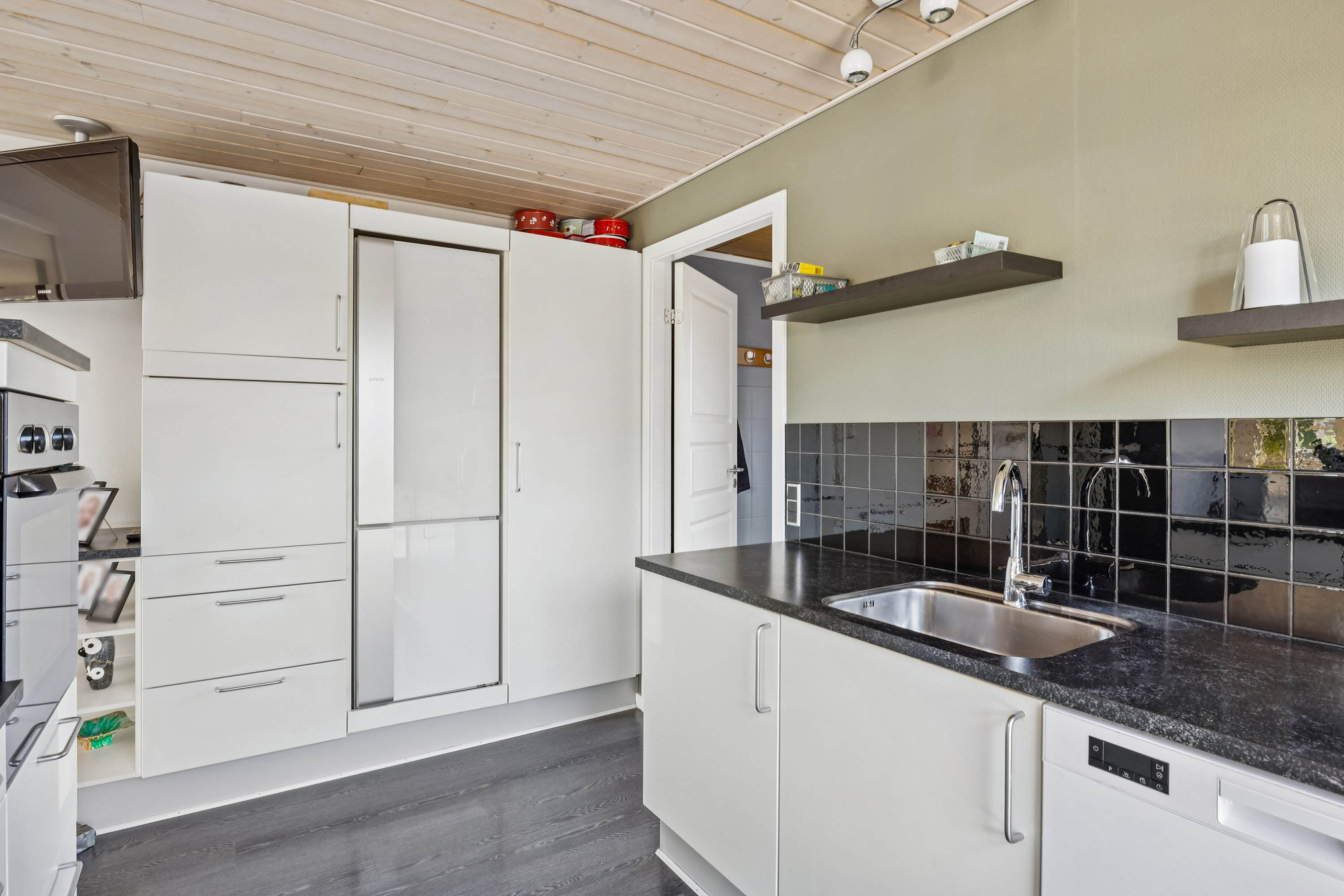 Fremhævet køkken billede i fuldskærmstilstand. Billede af Tulipanvej 2, 8500 Grenaa