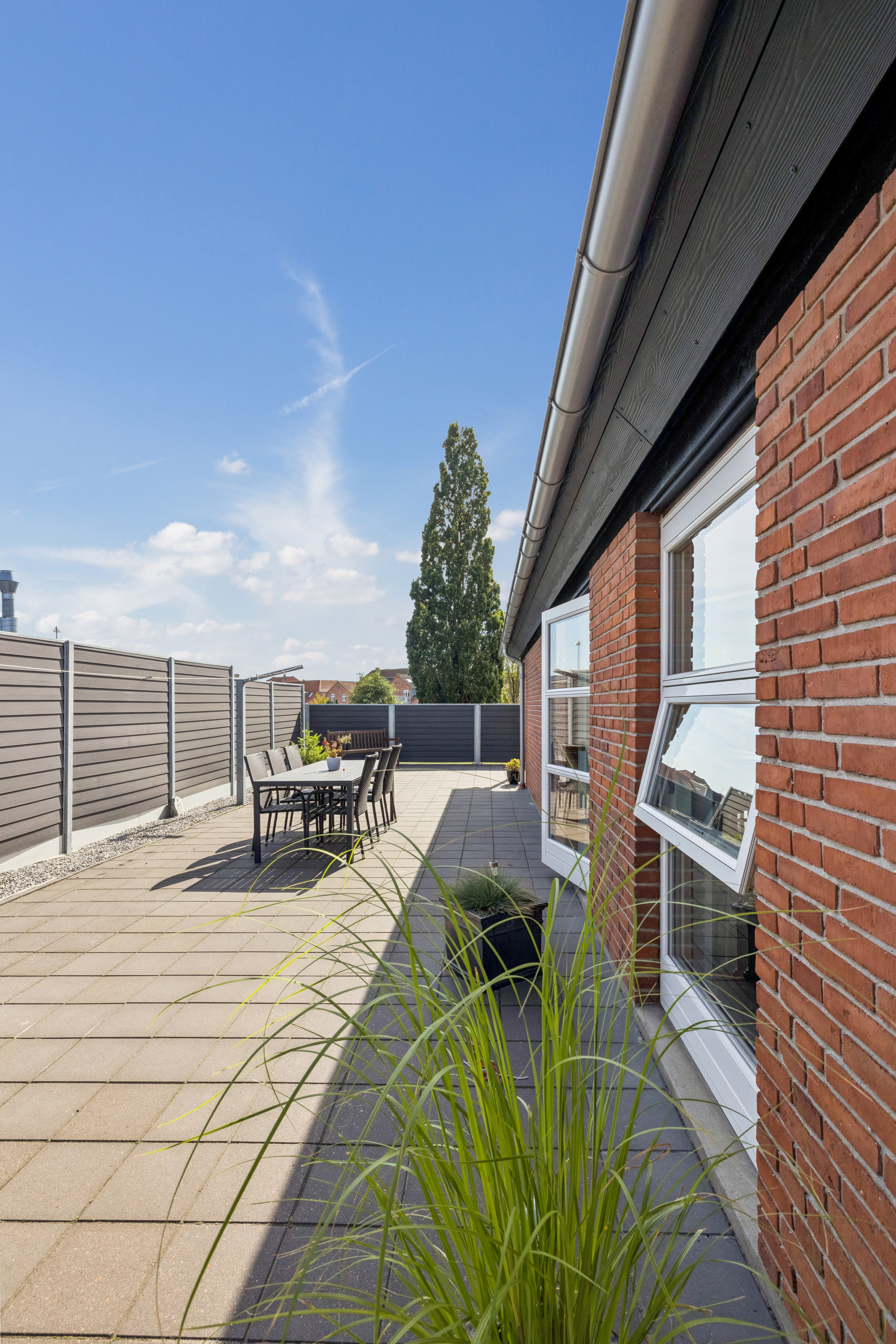 Fremhævet ejendom 1 billede i fuldskærmstilstand. Billede af Tulipanvej 2, 8500 Grenaa