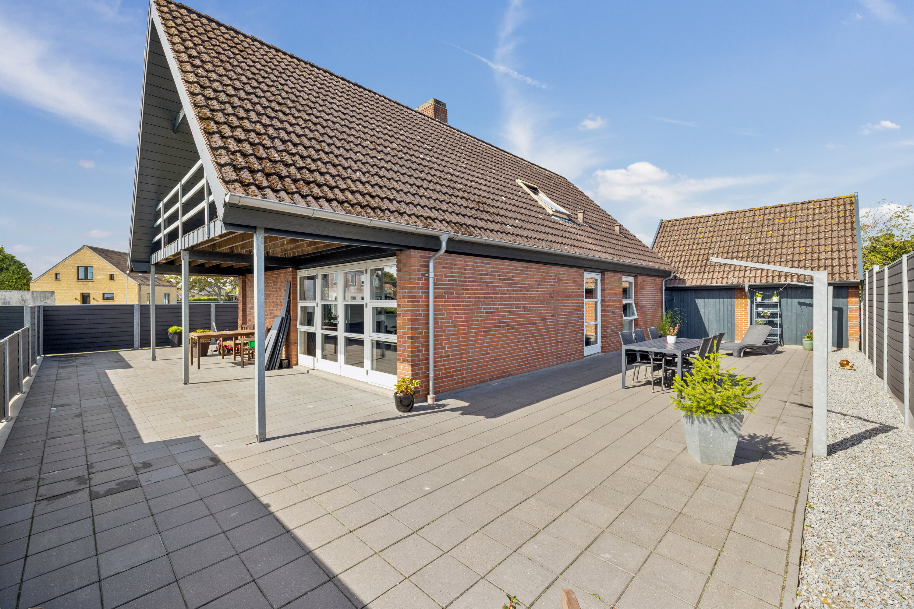 Fremhævet ejendom 1 billede i fuldskærmstilstand. Billede af Tulipanvej 2, 8500 Grenaa