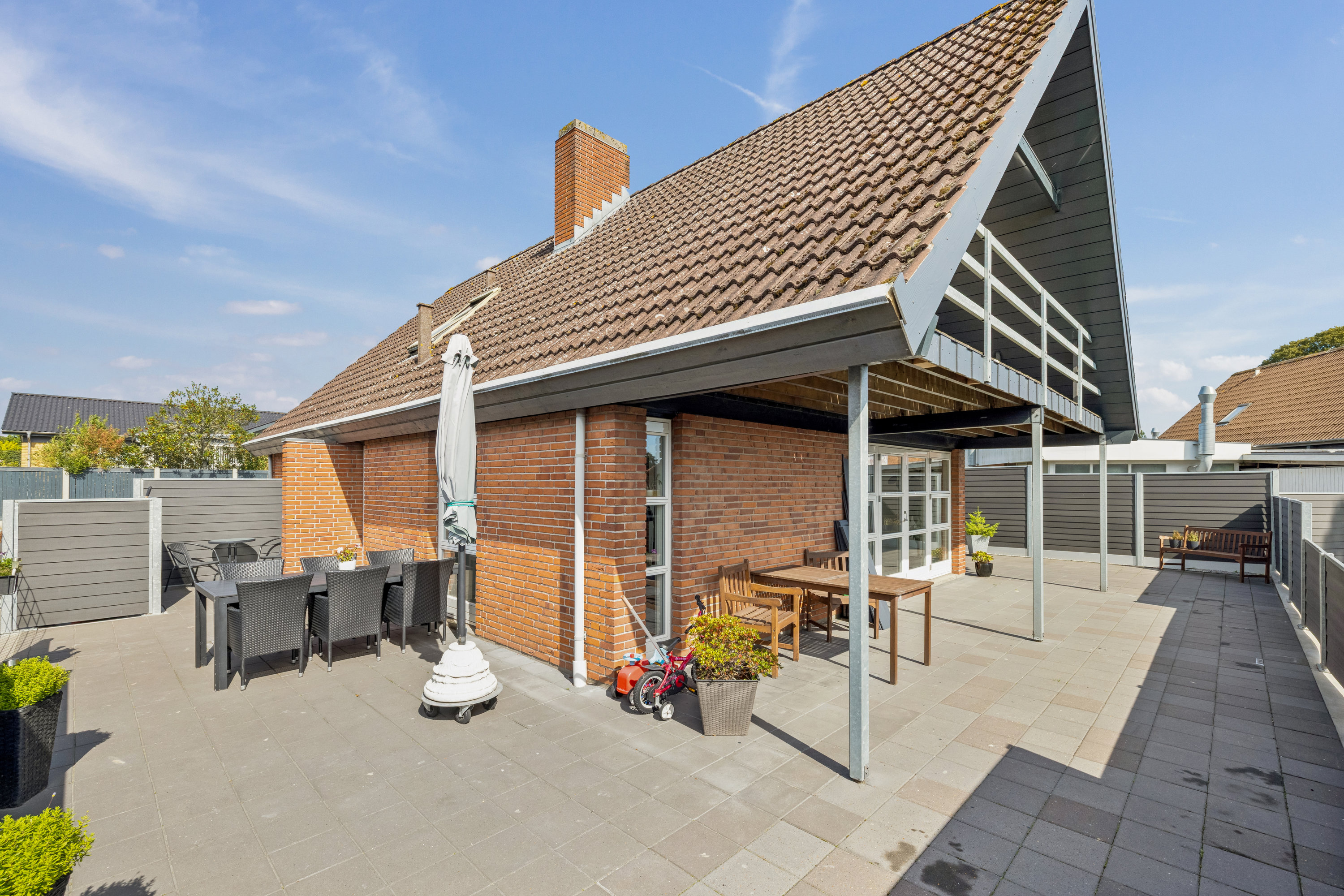 Fremhævet ejendom 1 billede i fuldskærmstilstand. Billede af Tulipanvej 2, 8500 Grenaa