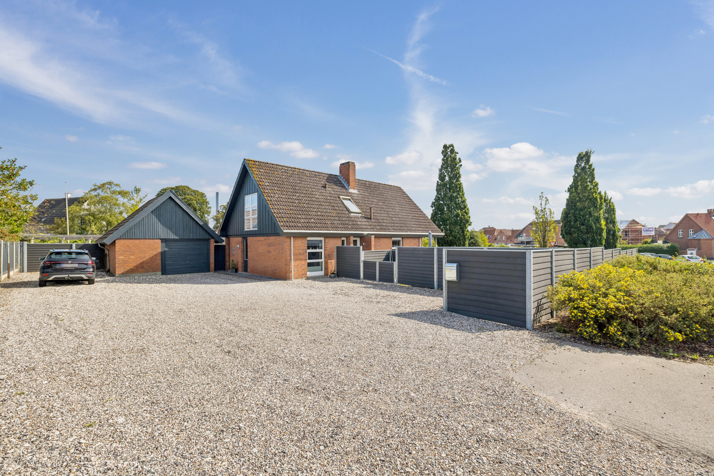 Fremhævet ejendom 1 billede i fuldskærmstilstand. Billede af Tulipanvej 2, 8500 Grenaa