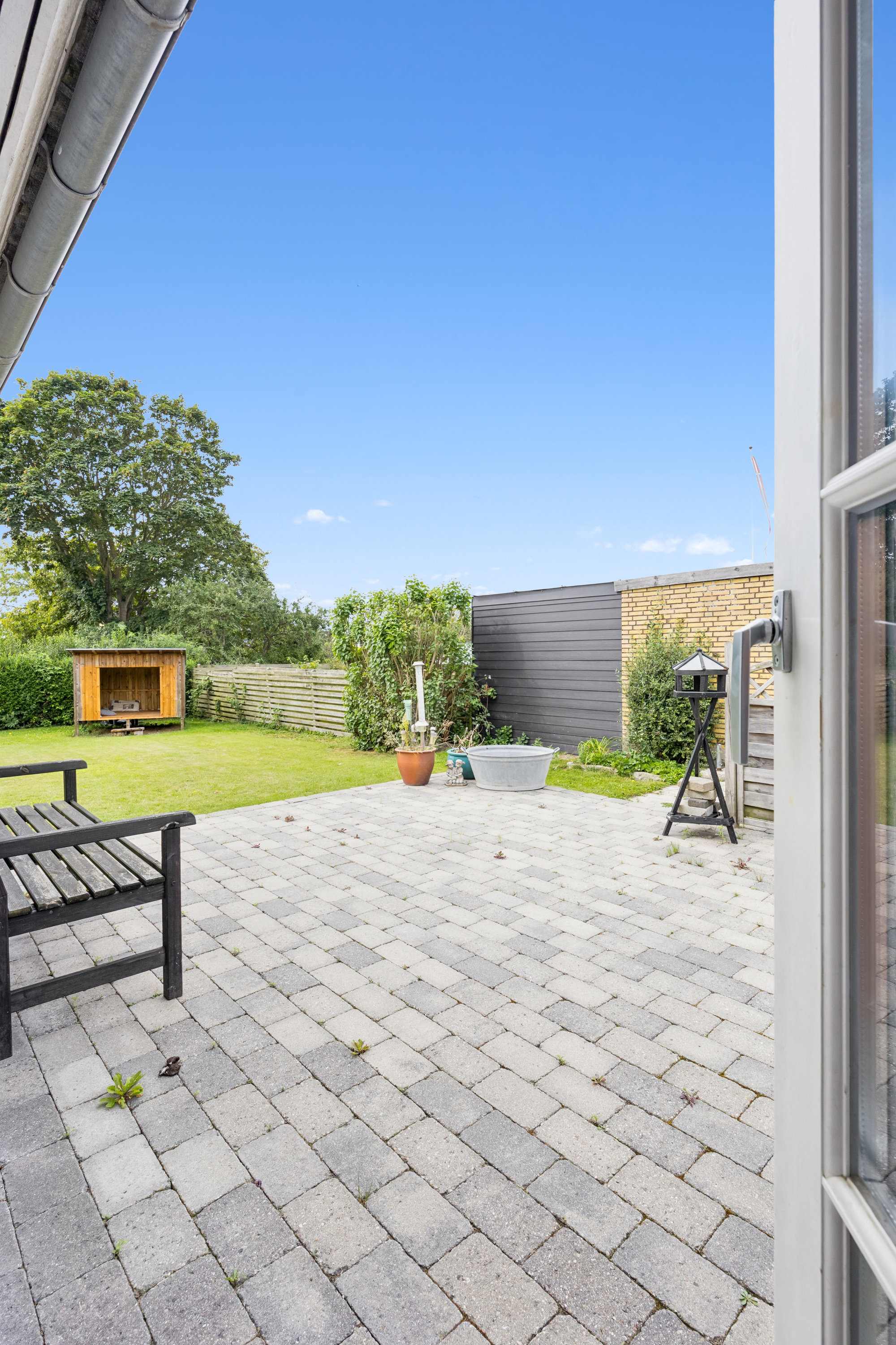 Fremhævet terrasse billede i fuldskærmstilstand. Billede af Kornvænget 8, 4673 Rødvig Stevns