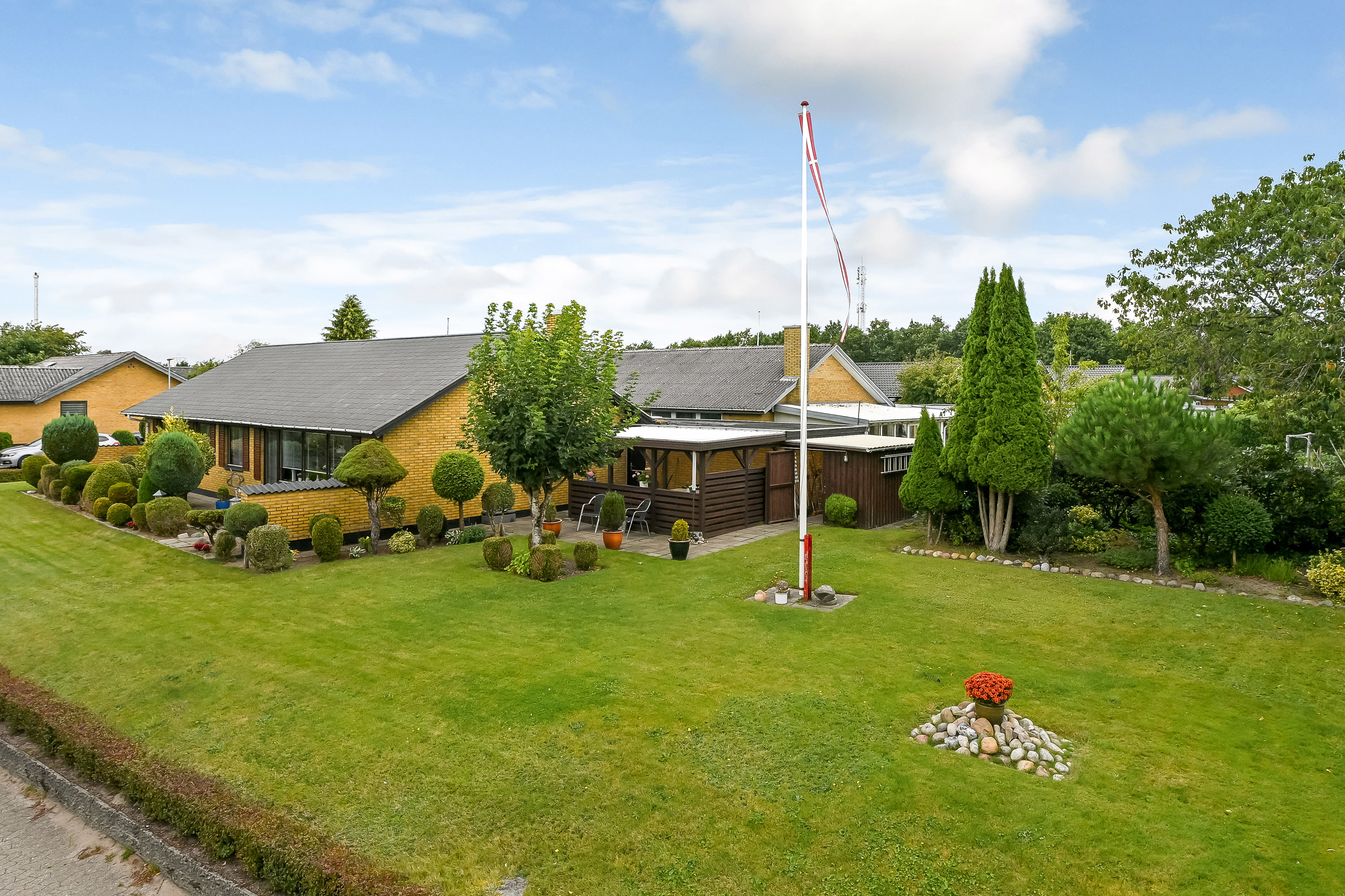 Fremhævet ejendommen billede i fuldskærmstilstand. Billede af Abildvej 12, 7200 Grindsted