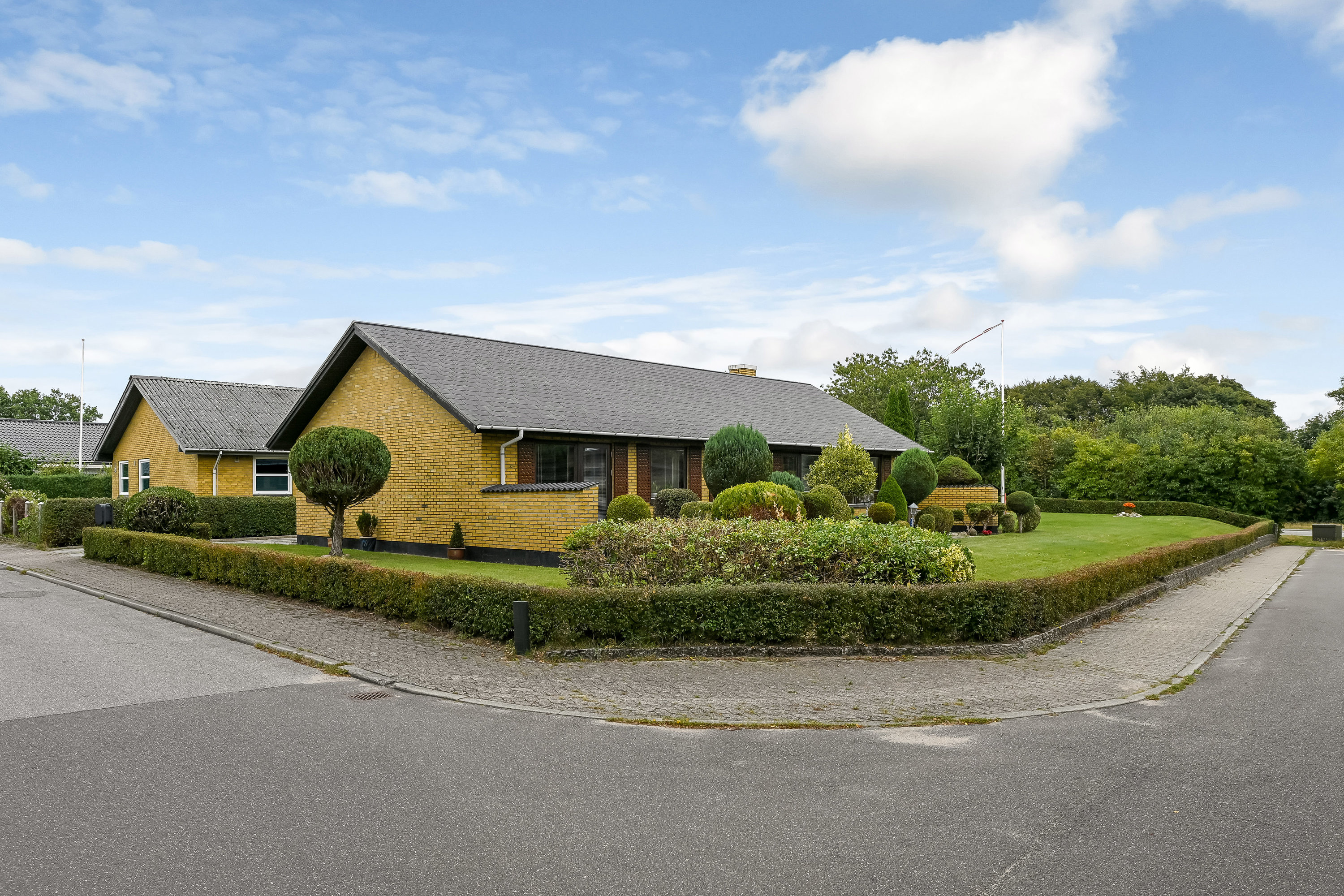 Fremhævet ejendommen billede i fuldskærmstilstand. Billede af Abildvej 12, 7200 Grindsted