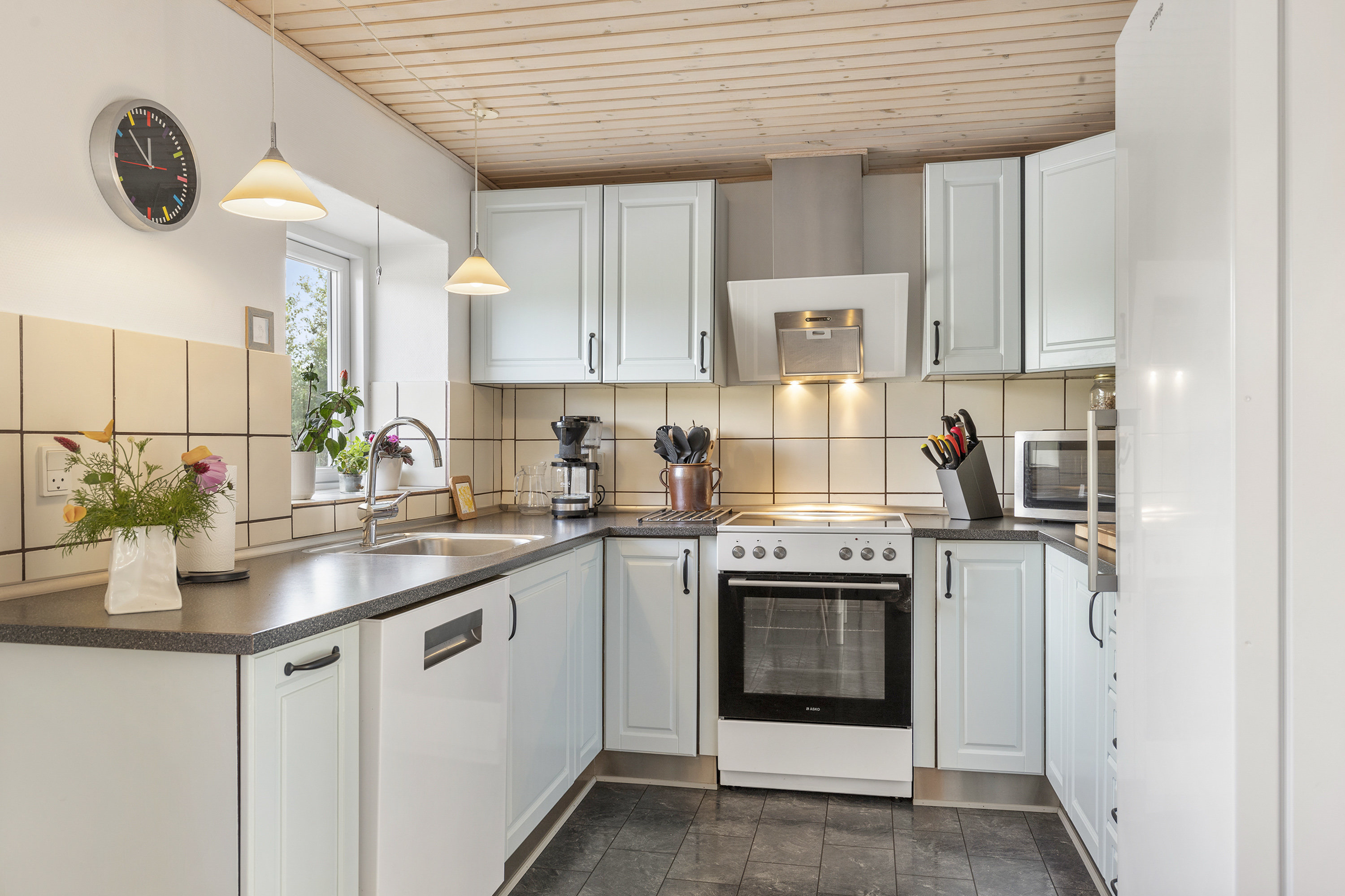 Fremhævet køkken billede i fuldskærmstilstand. Billede af Hvidbakvej 36, Serritslev, 9700 Brønderslev