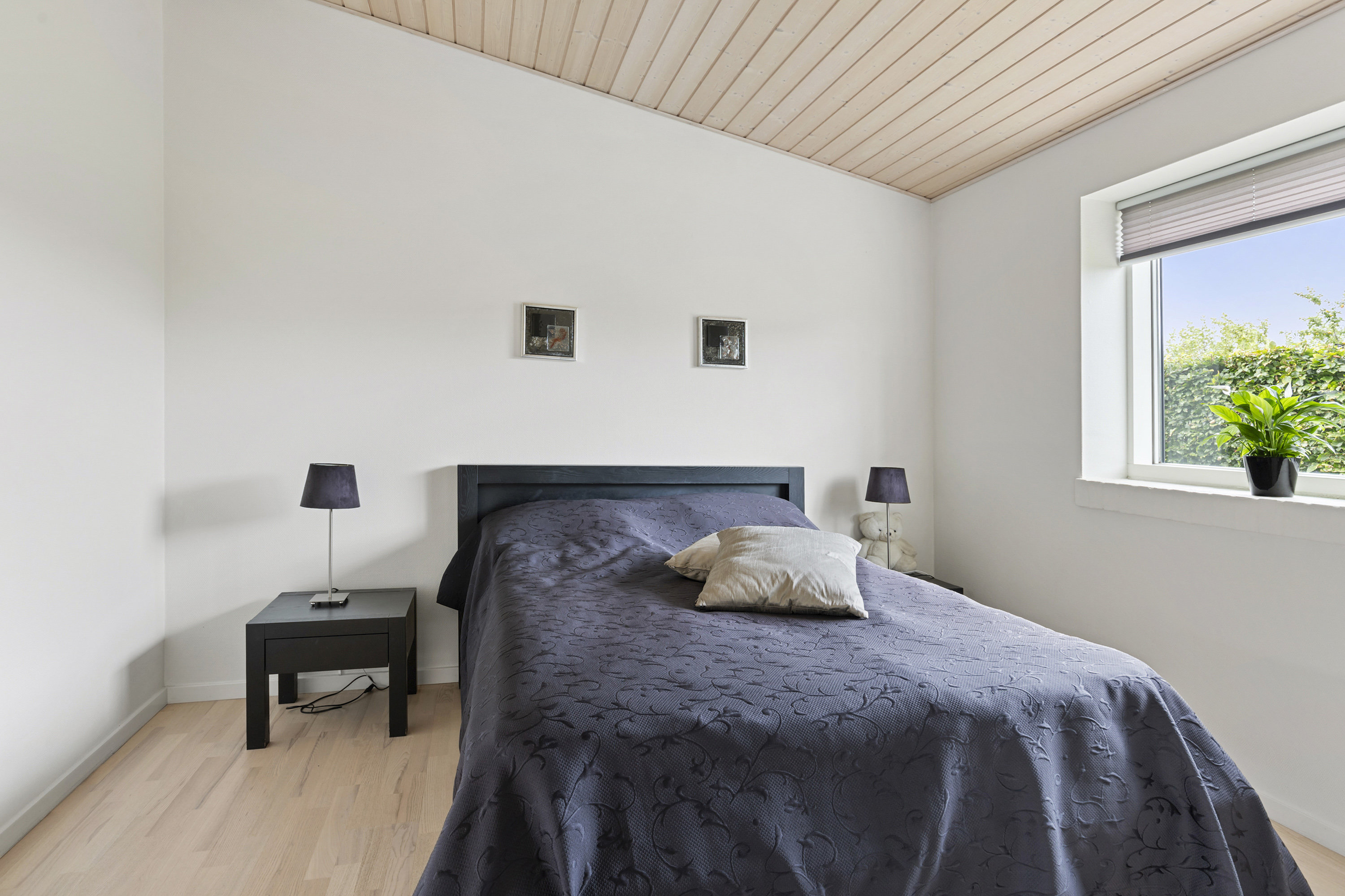 Fremhævet soveværelse billede i fuldskærmstilstand. Billede af Ådalen 125, 9700 Brønderslev