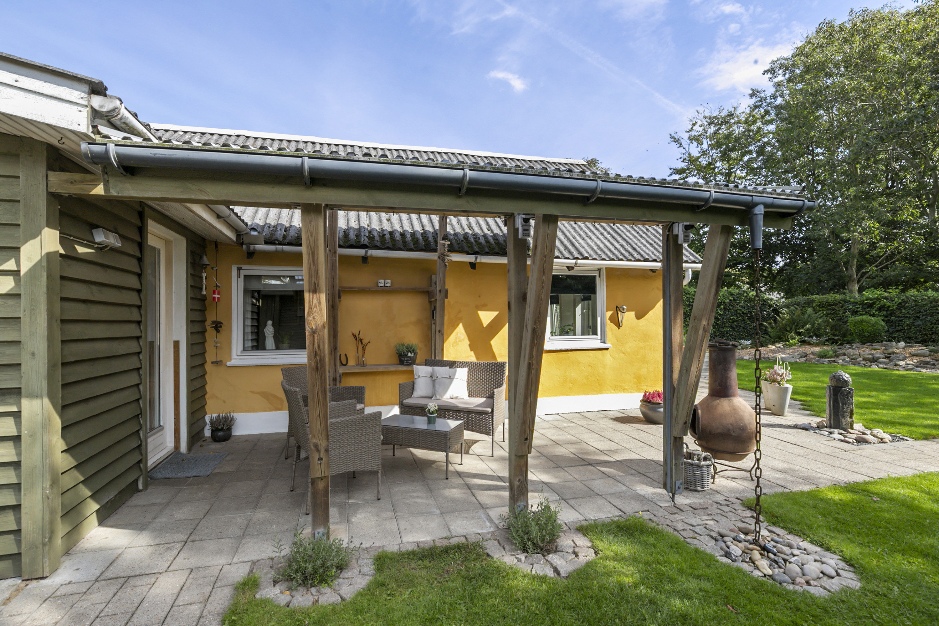 Fremhævet overdækket terrasse billede i fuldskærmstilstand. Billede af F.S.Brønsteds Vej 12, 9760 Vrå