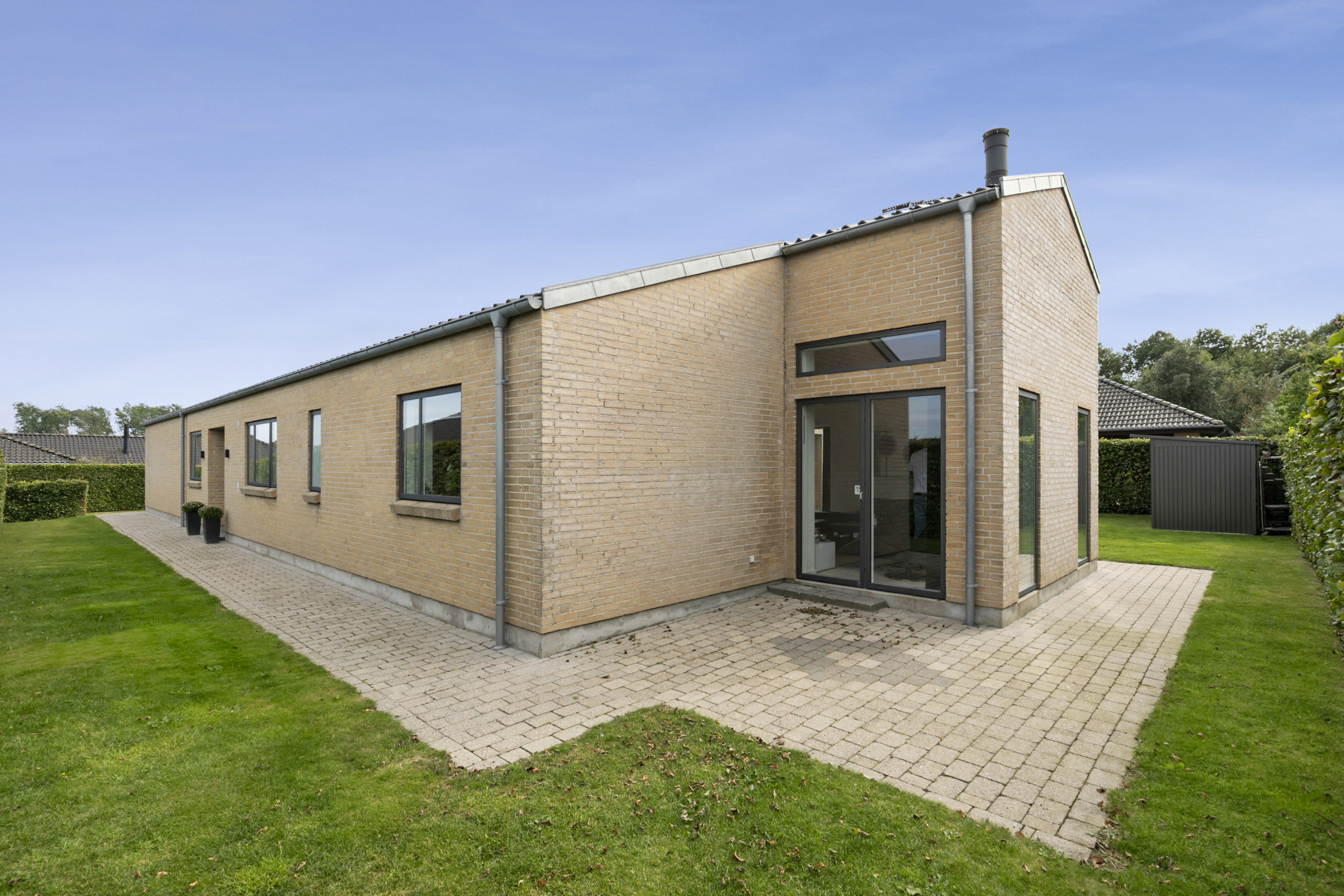 Fremhævet facade billede i fuldskærmstilstand. Billede af Ådalen 125, 9700 Brønderslev