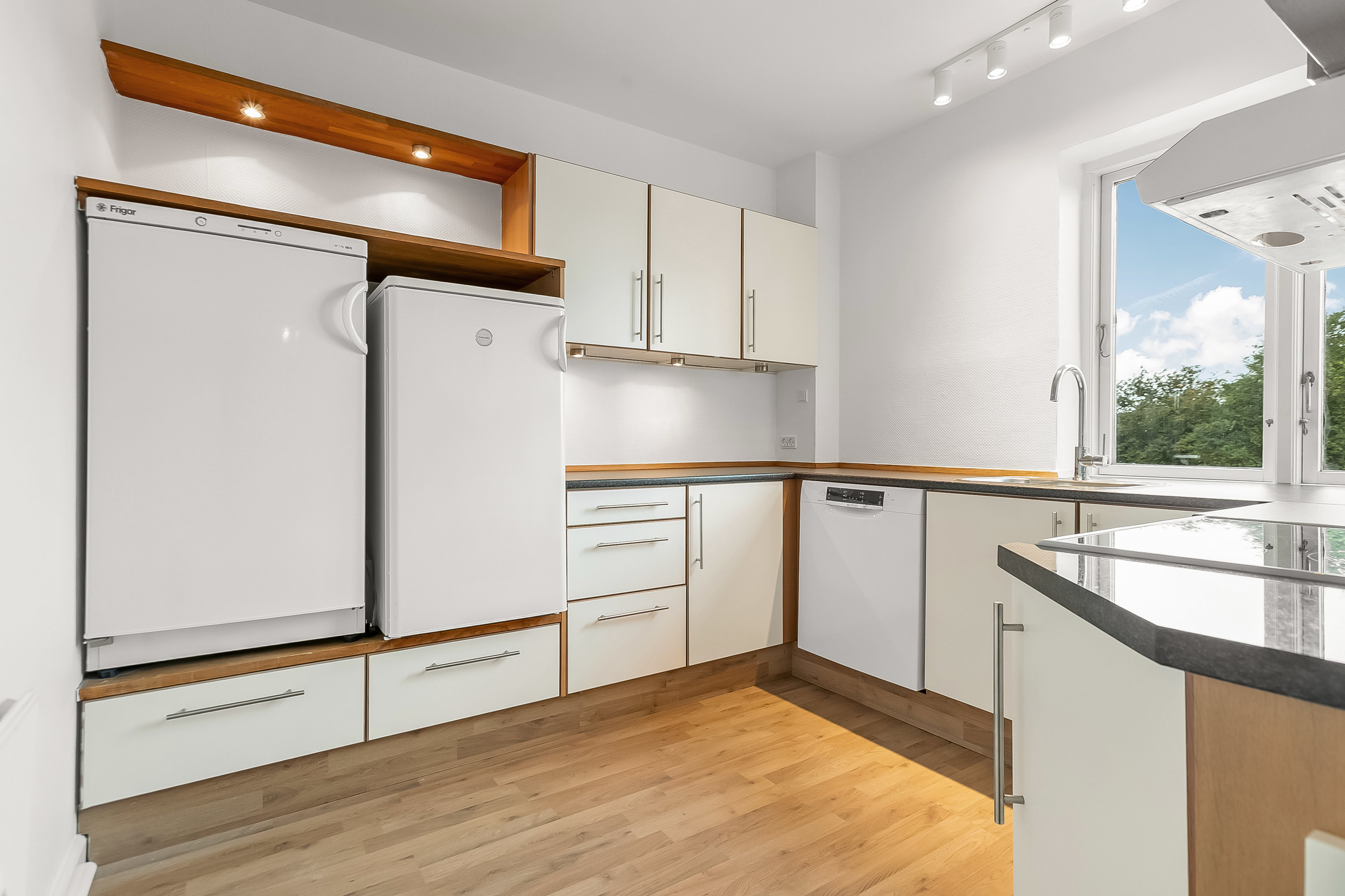 Miniaturebillede 1: køkken. Billede af Peter Tofts Vej 7, st.., 6000 Kolding