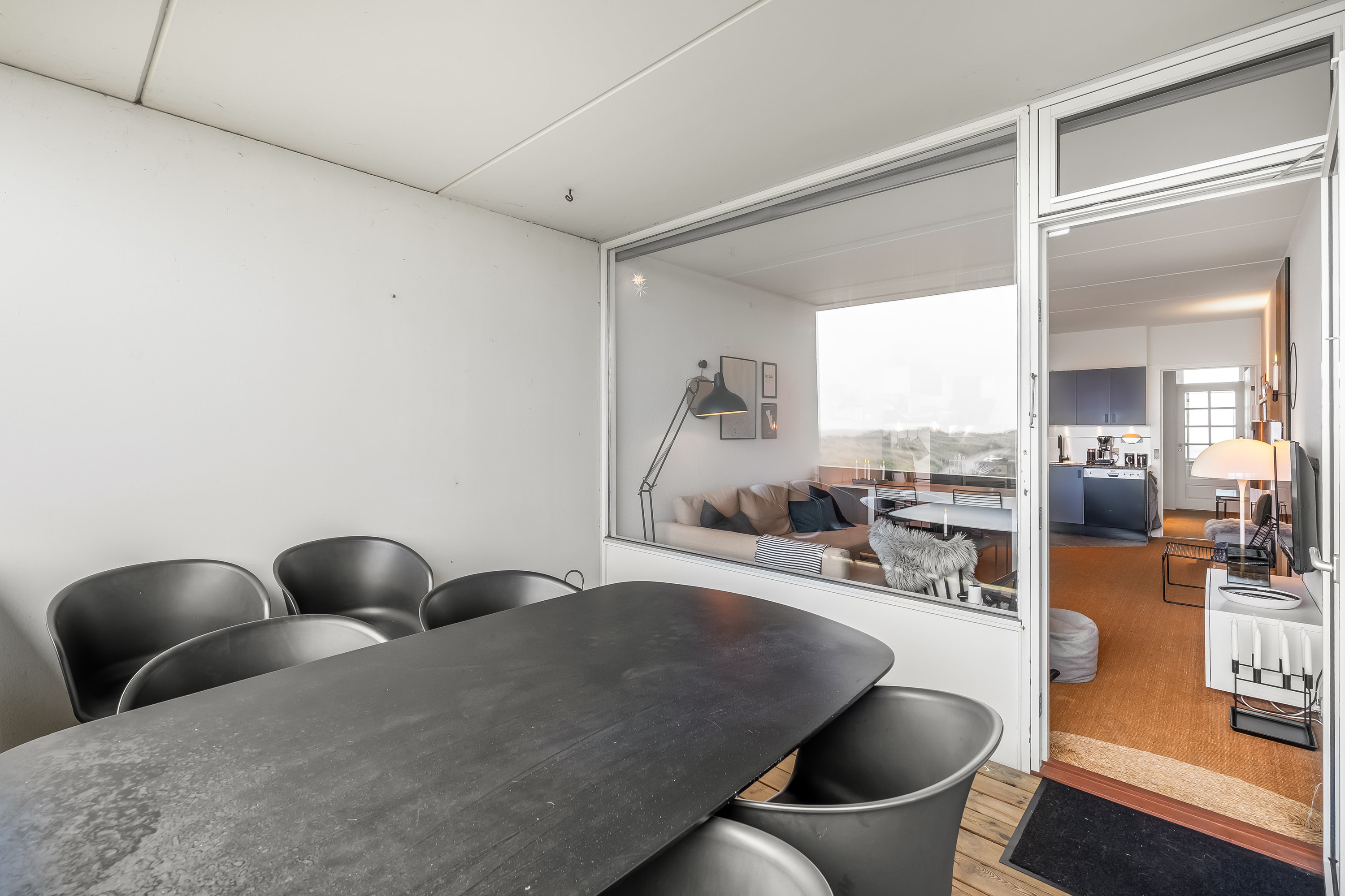 Fremhævet stue billede i fuldskærmstilstand. Billede af Strandvejen 61C, 1. 207., Fanø Bad, 6720 Fanø