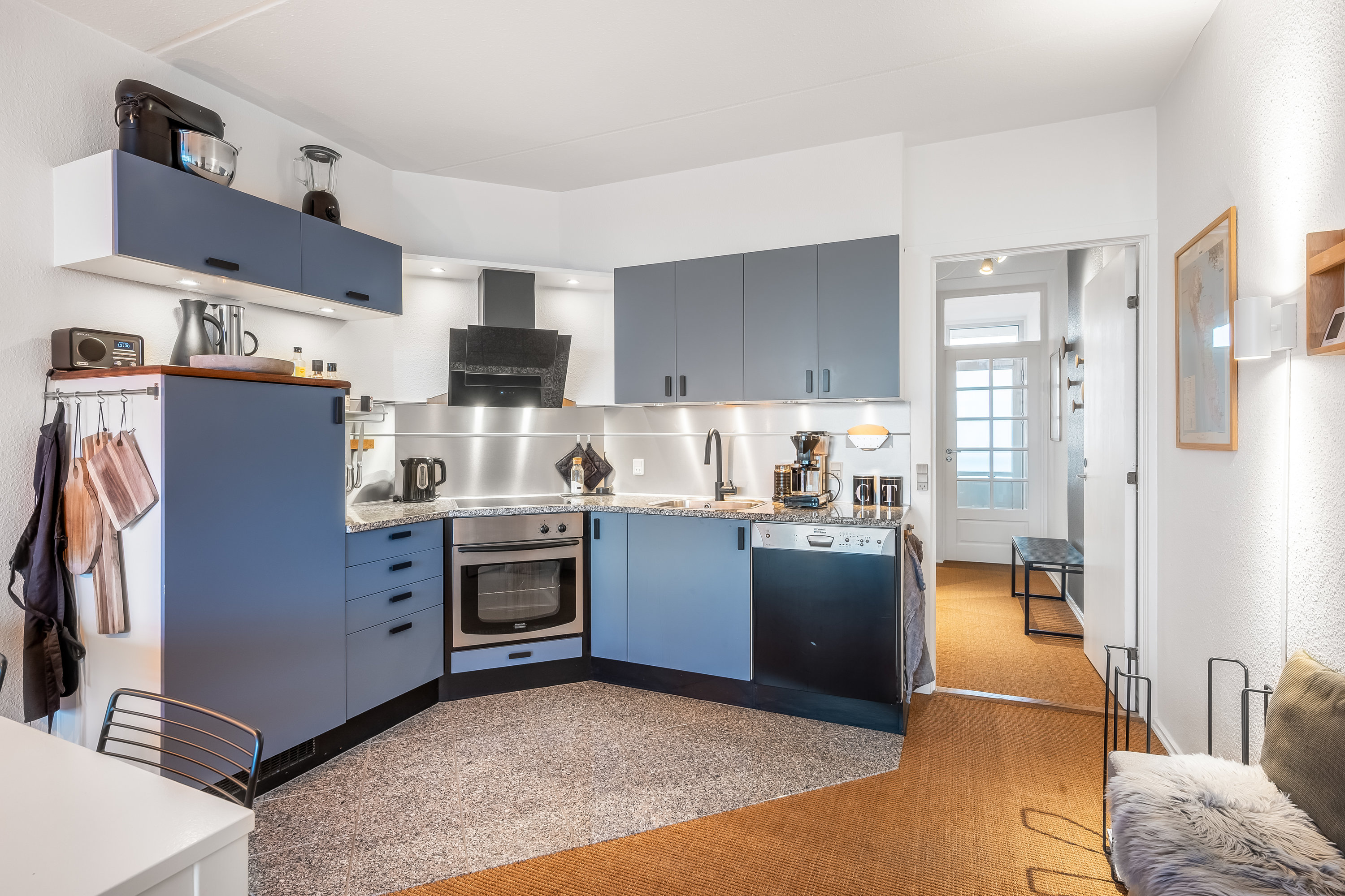 Fremhævet køkken billede i fuldskærmstilstand. Billede af Strandvejen 61C, 1. 207., Fanø Bad, 6720 Fanø