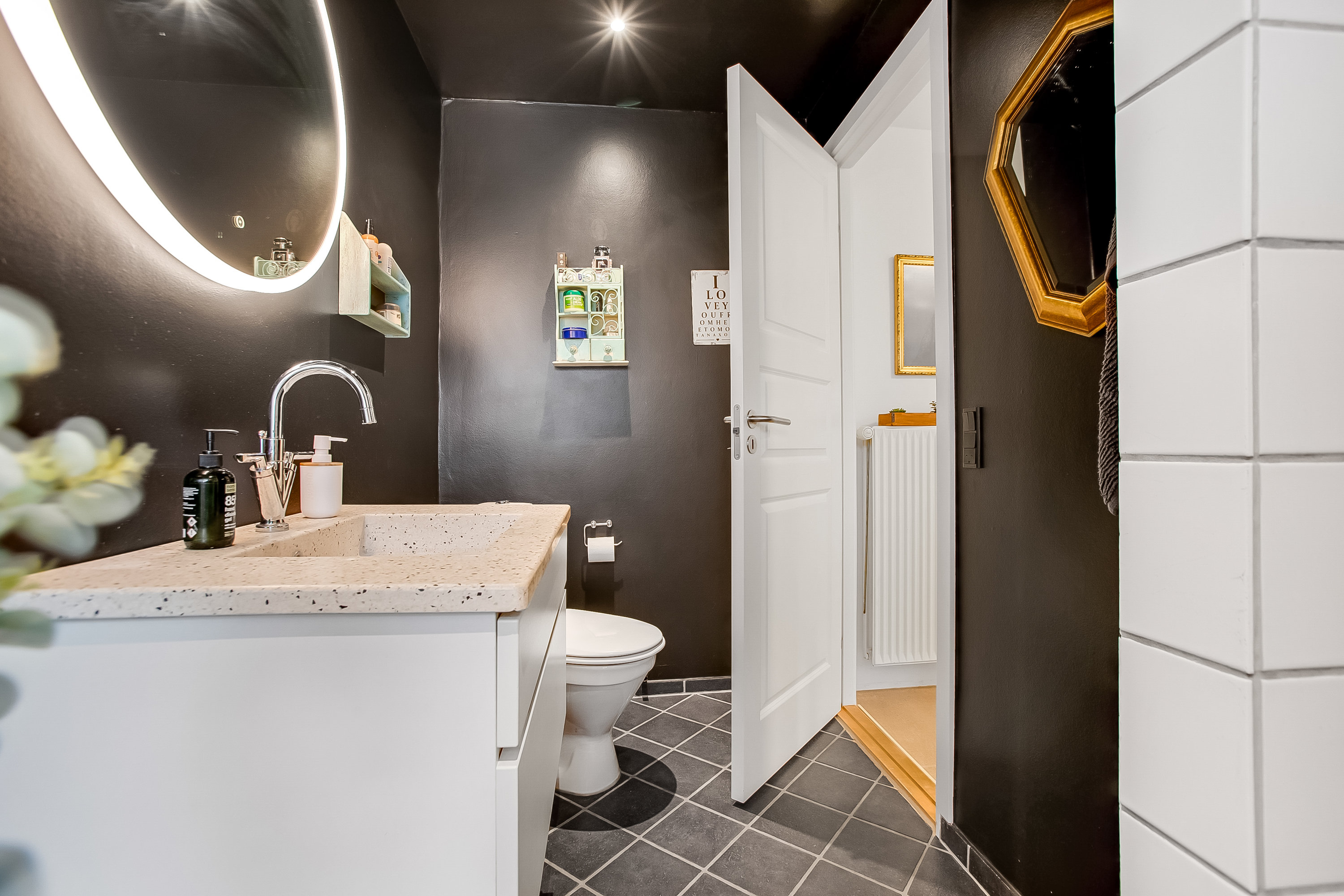 Fremhævet badeværelse billede i fuldskærmstilstand. Billede af Løvelvej 6, Seest, 6000 Kolding