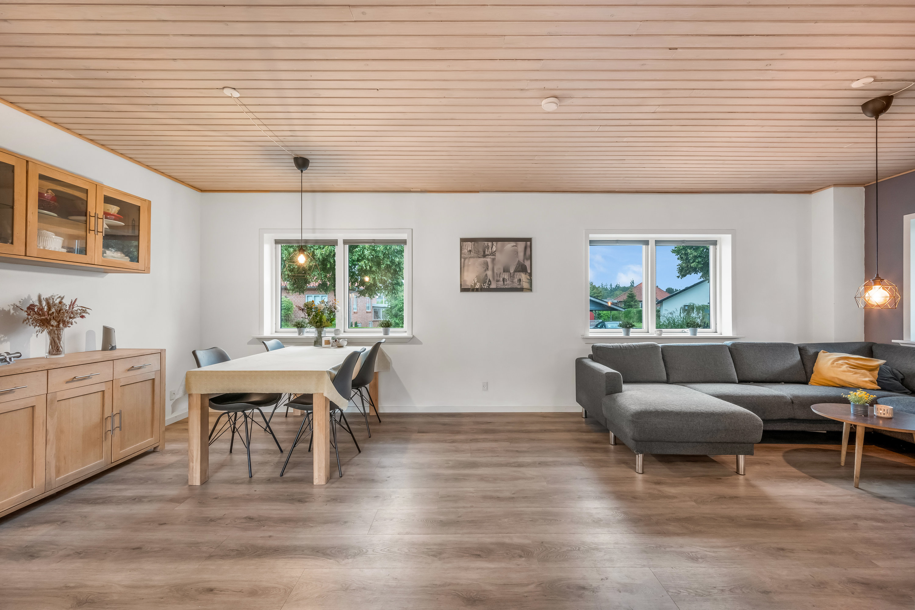 Fremhævet stue billede i fuldskærmstilstand. Billede af Birkalle 13, 6900 Skjern