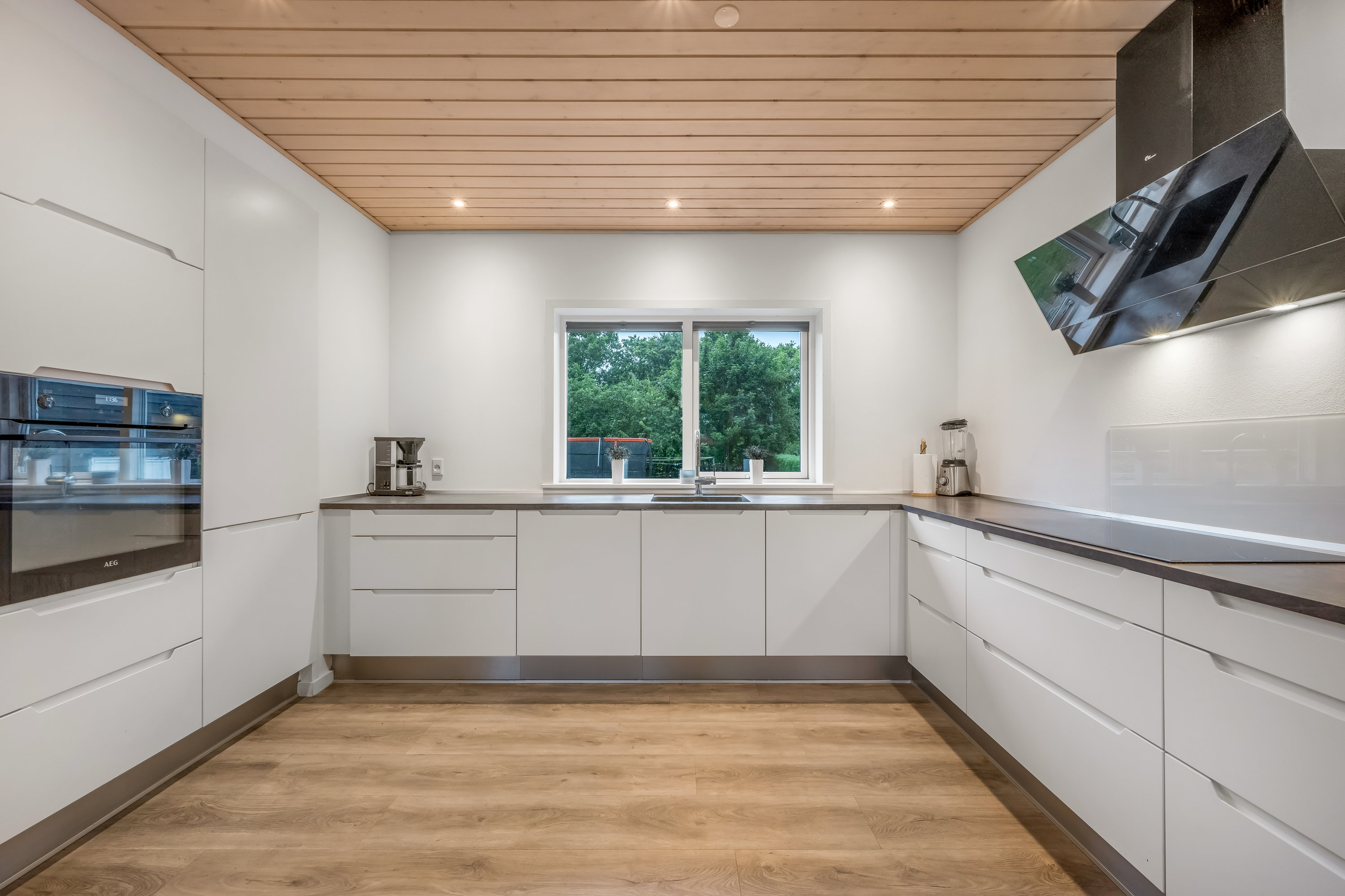 Miniaturebillede 1: køkken alrum . Billede af Birkalle 13, 6900 Skjern