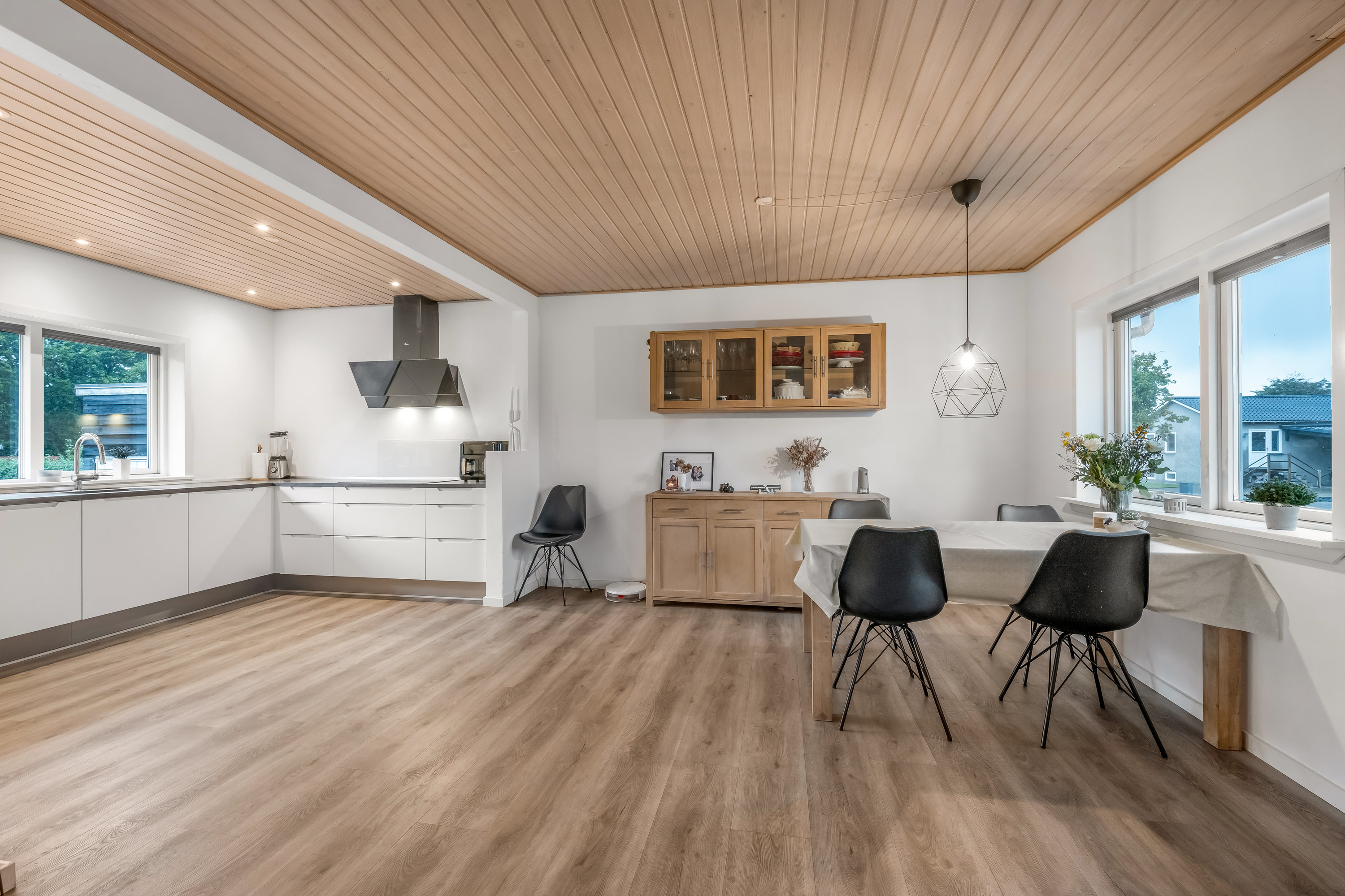 Miniaturebillede 2: køkken alrum . Billede af Birkalle 13, 6900 Skjern