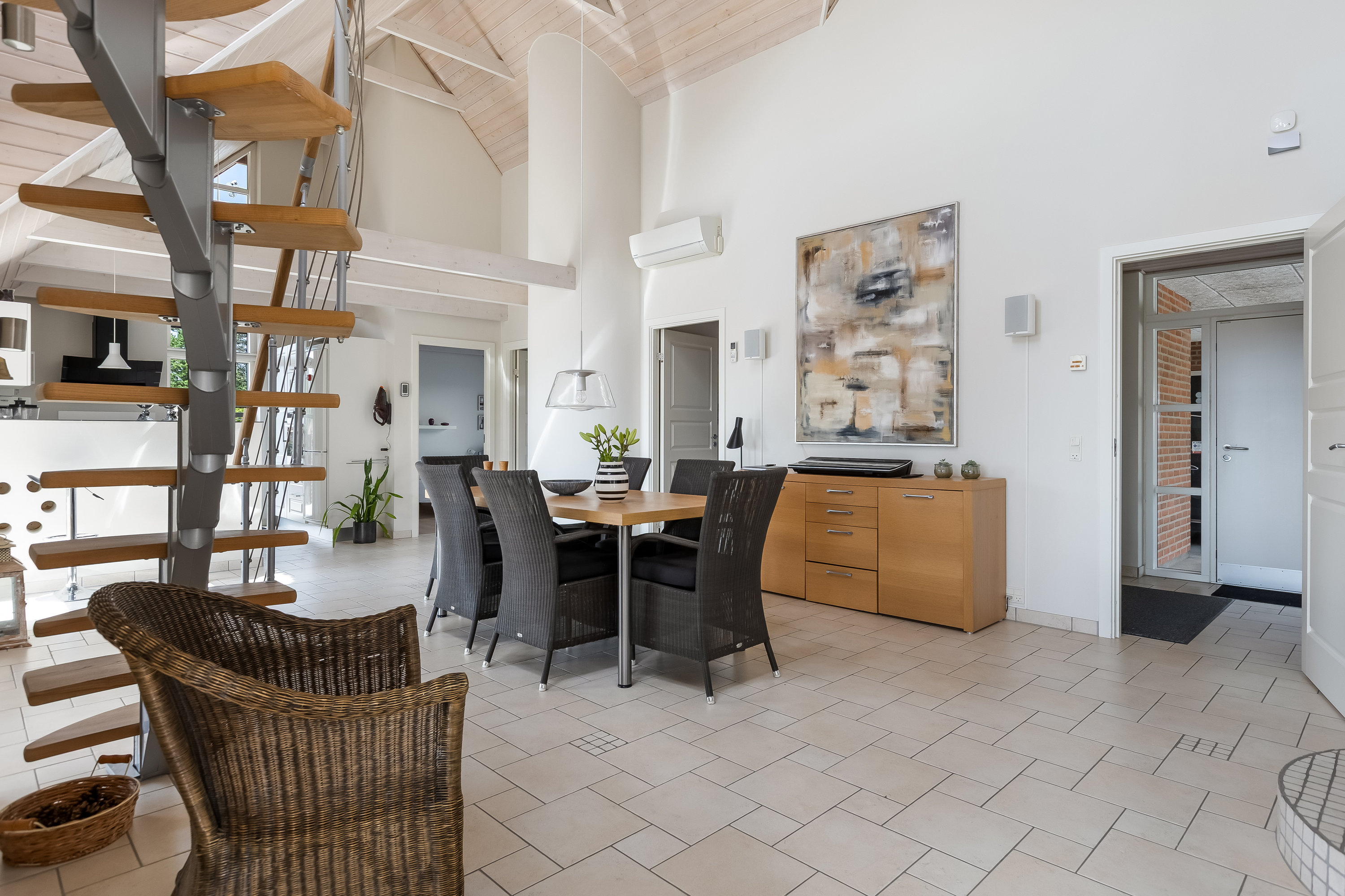 Fremhævet stue billede i fuldskærmstilstand. Billede af J Tagholmsvej 29D, Kromose, 6792 Rømø