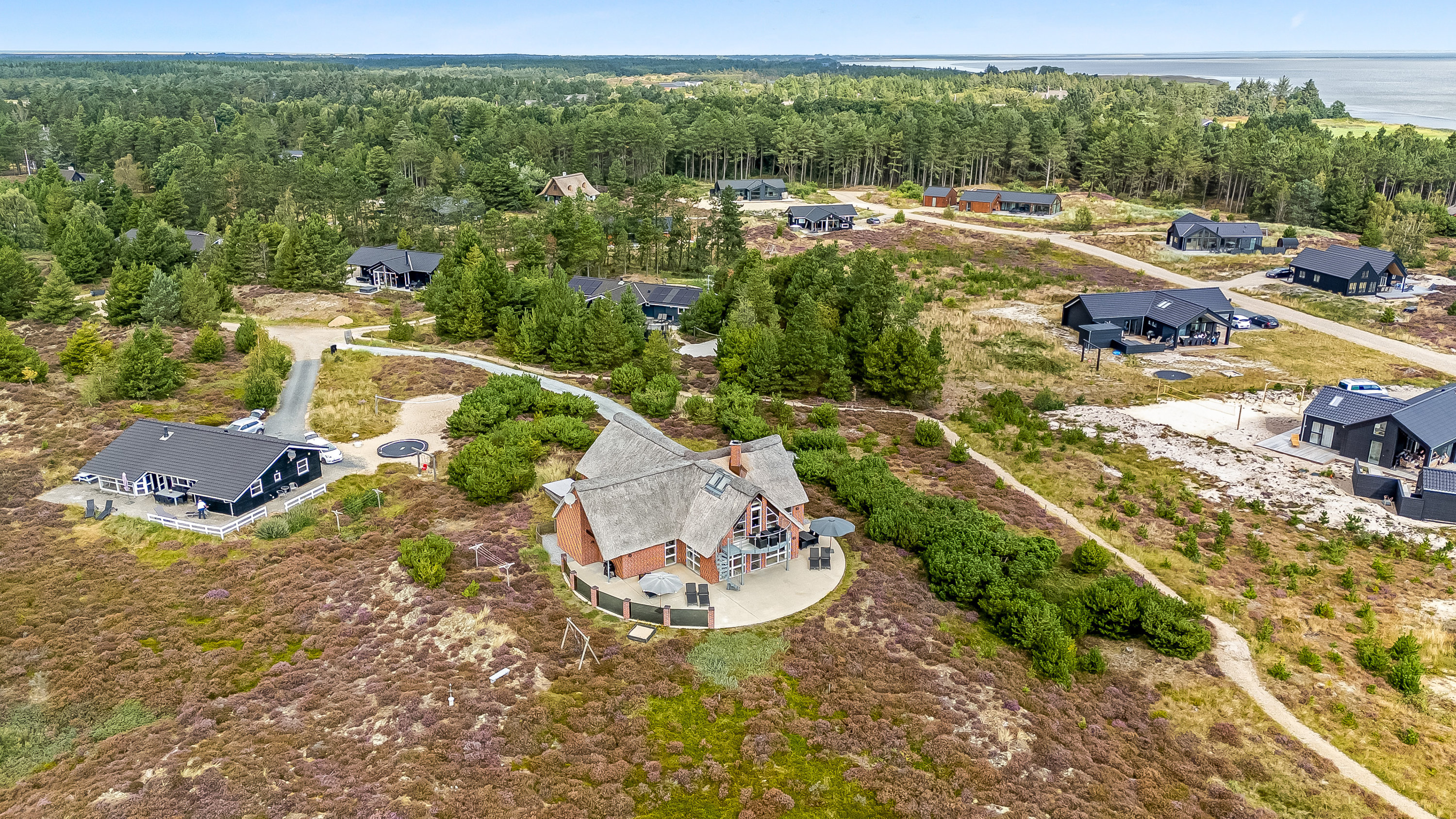 Fremhævet luftfoto billede i fuldskærmstilstand. Billede af J Tagholmsvej 29D, Kromose, 6792 Rømø