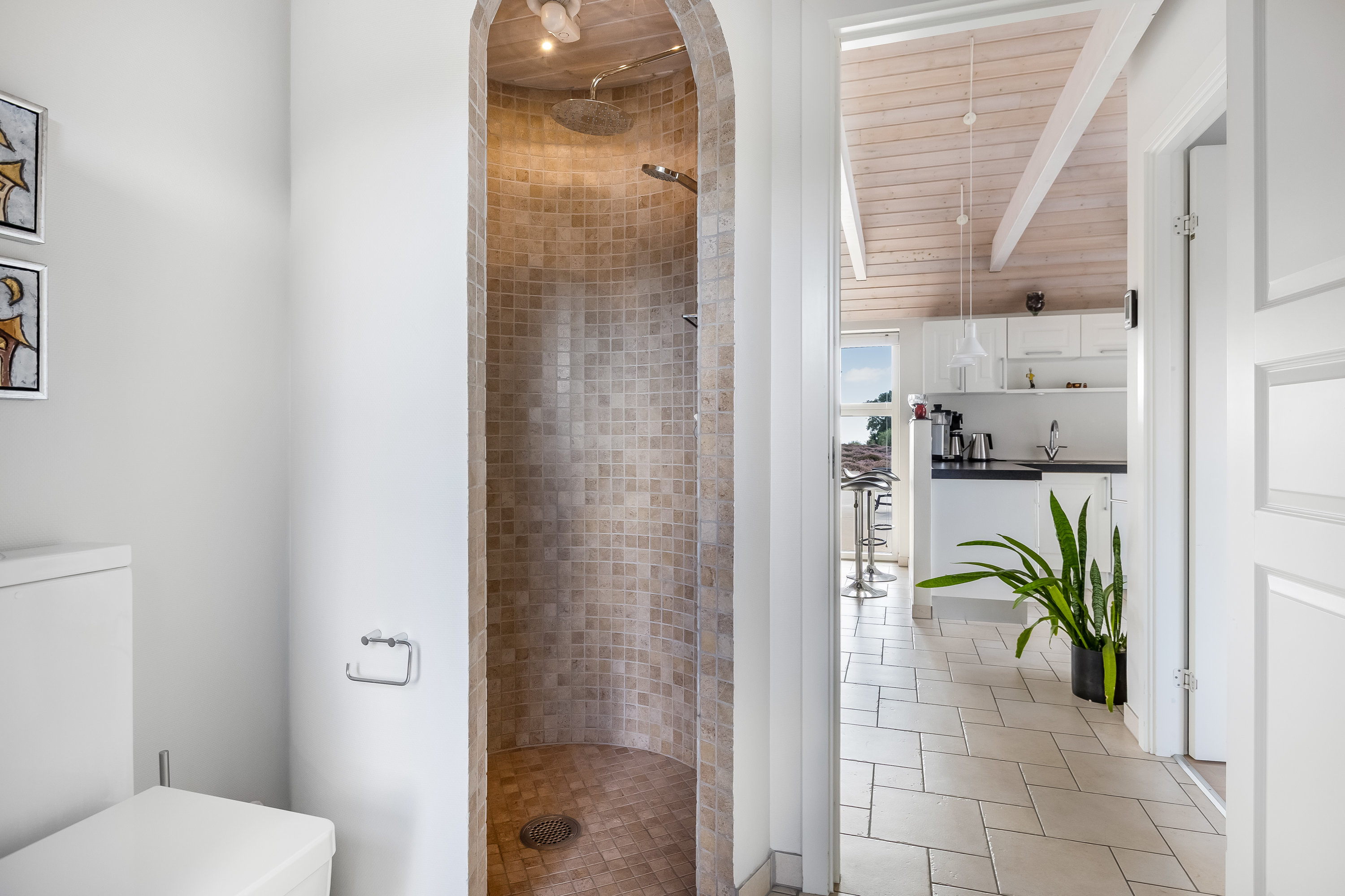 Fremhævet badeværelse billede i fuldskærmstilstand. Billede af J Tagholmsvej 29D, Kromose, 6792 Rømø