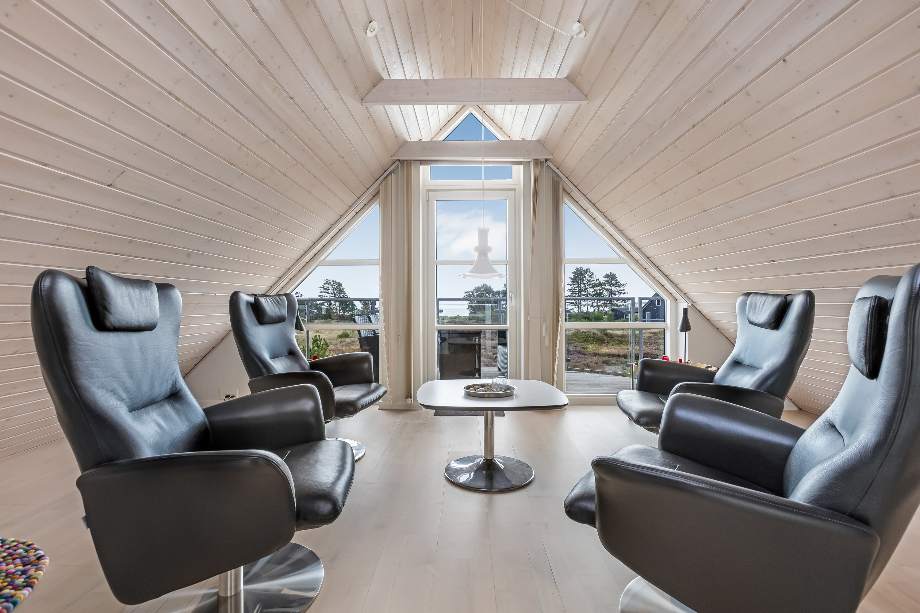 Fremhævet stue billede i fuldskærmstilstand. Billede af J Tagholmsvej 29D, Kromose, 6792 Rømø