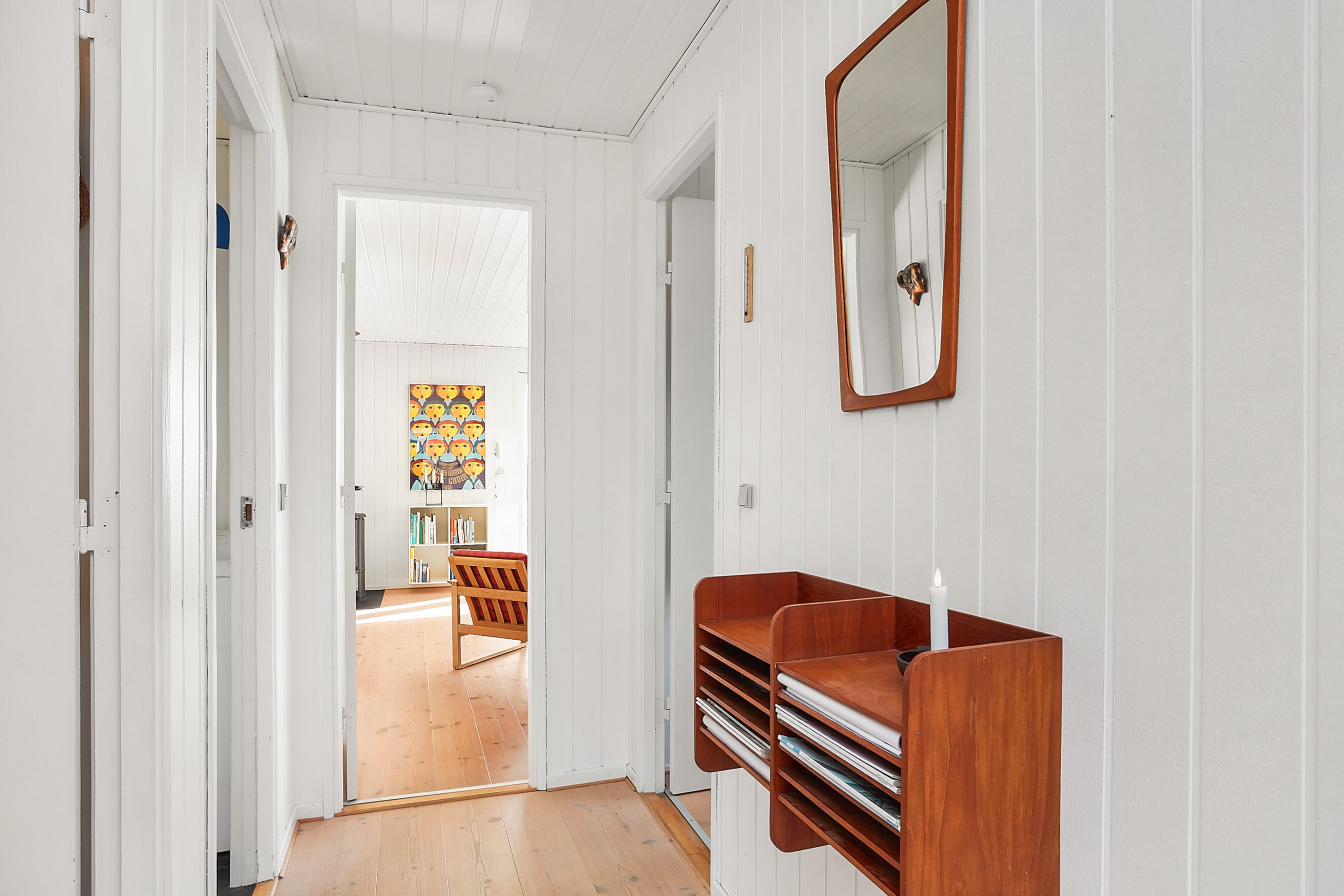 Fremhævet gang billede i fuldskærmstilstand. Billede af Nørgårds Strand 35, Sønderby, 7130 Juelsminde