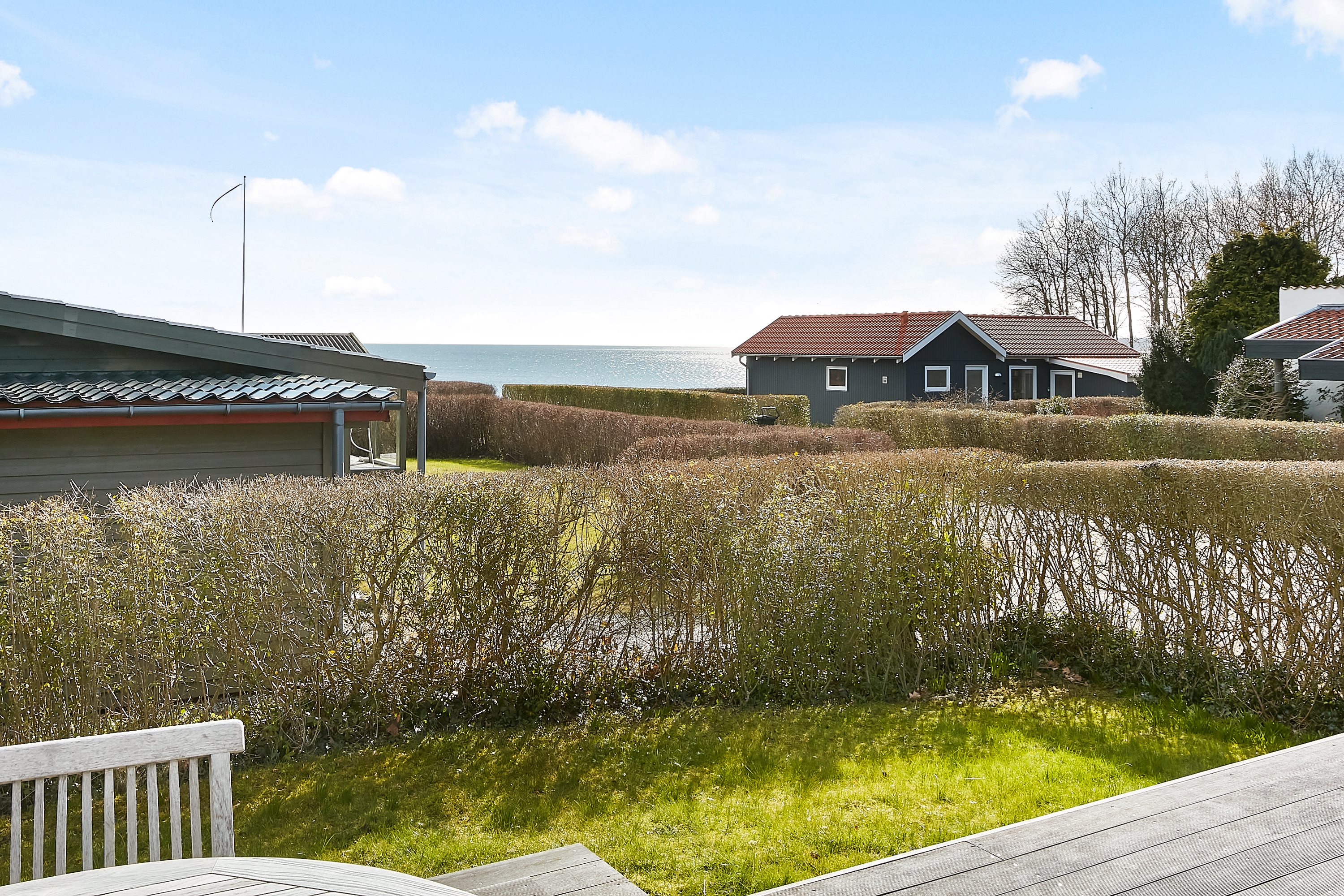 Fremhævet havudsigt billede i fuldskærmstilstand. Billede af Nørgårds Strand 35, Sønderby, 7130 Juelsminde