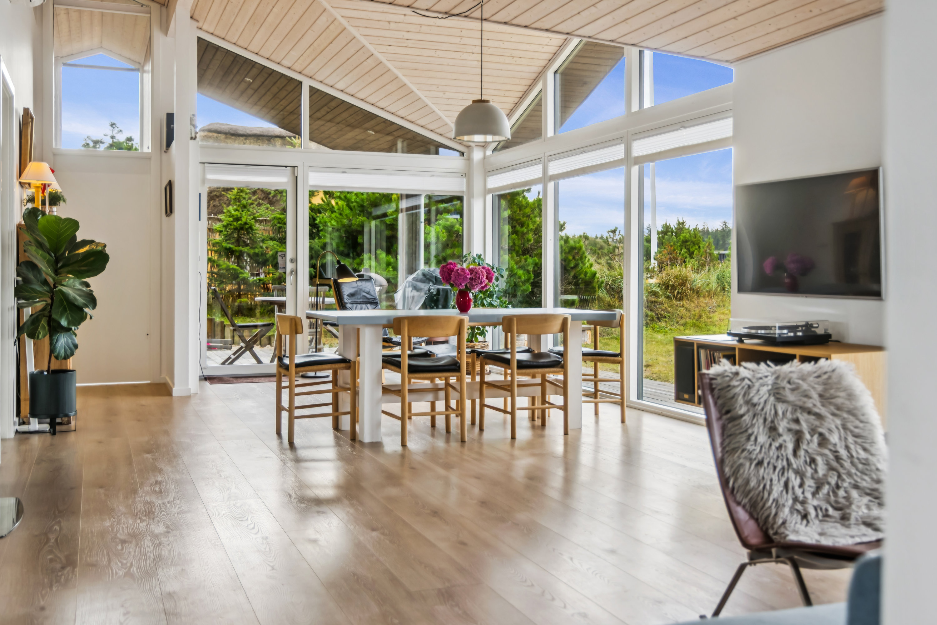 Fremhævet stue billede i fuldskærmstilstand. Billede af Ribergaardsvej 7, 9492 Blokhus