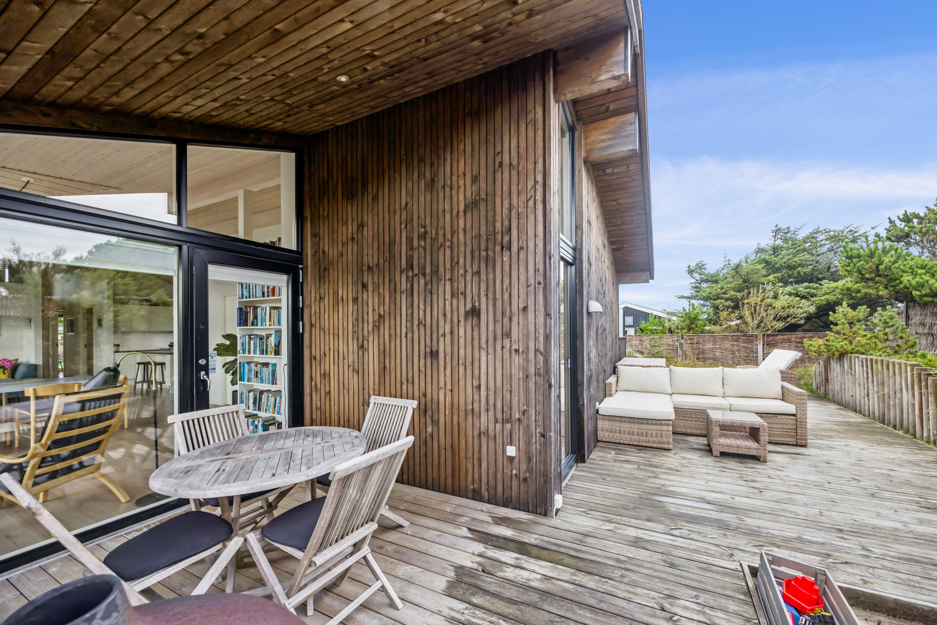 Fremhævet terrasse billede i fuldskærmstilstand. Billede af Ribergaardsvej 7, 9492 Blokhus