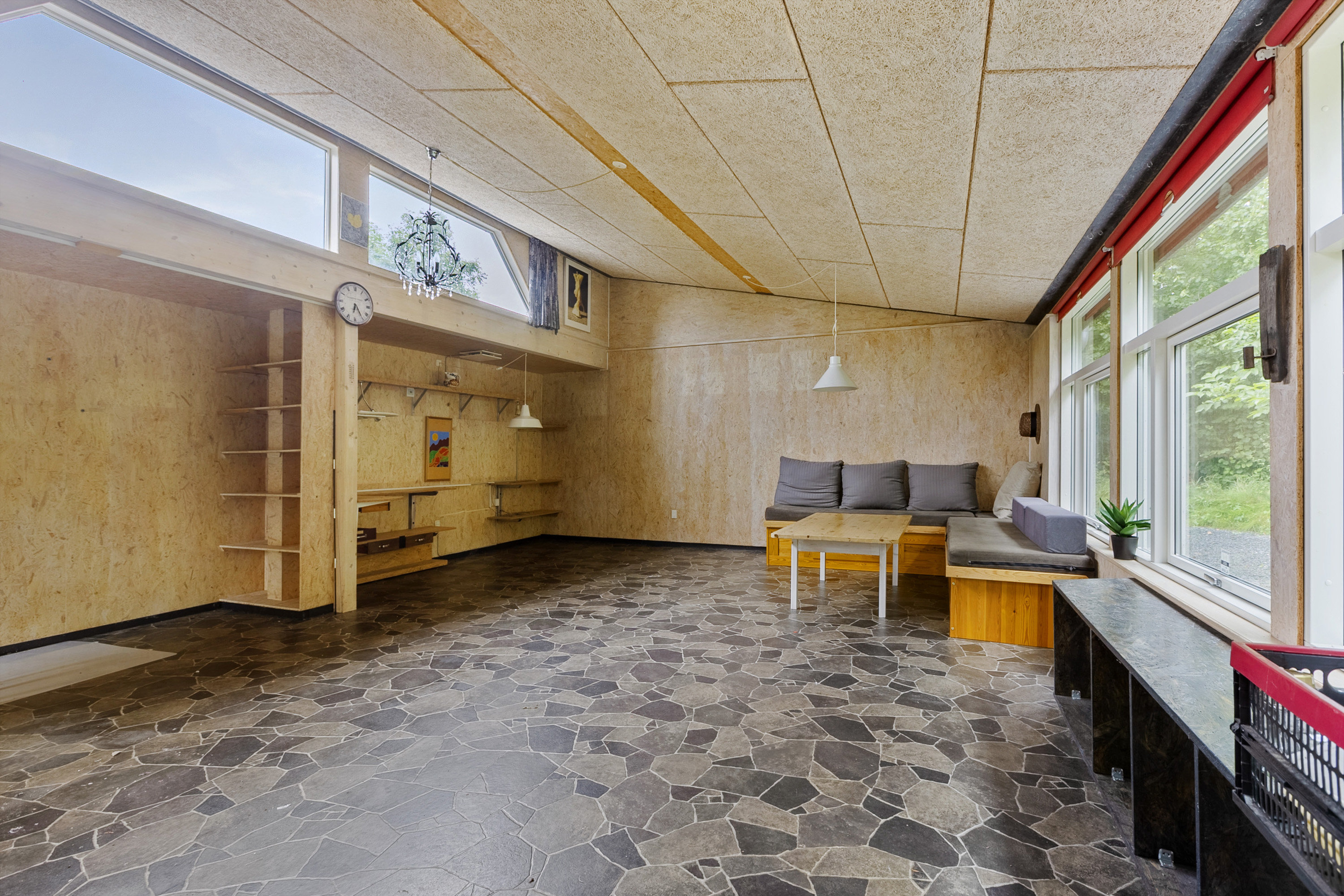 Fremhævet stue billede i fuldskærmstilstand. Billede af Højholt 1, 6200 Aabenraa