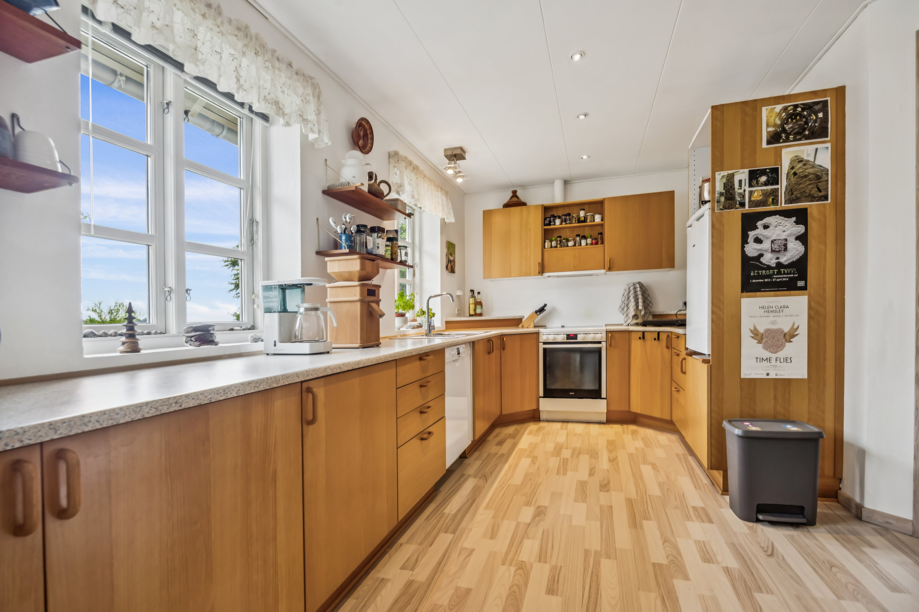 Fremhævet køkken billede i fuldskærmstilstand. Billede af Ejstrupvej 11, Tranum, 9460 Brovst