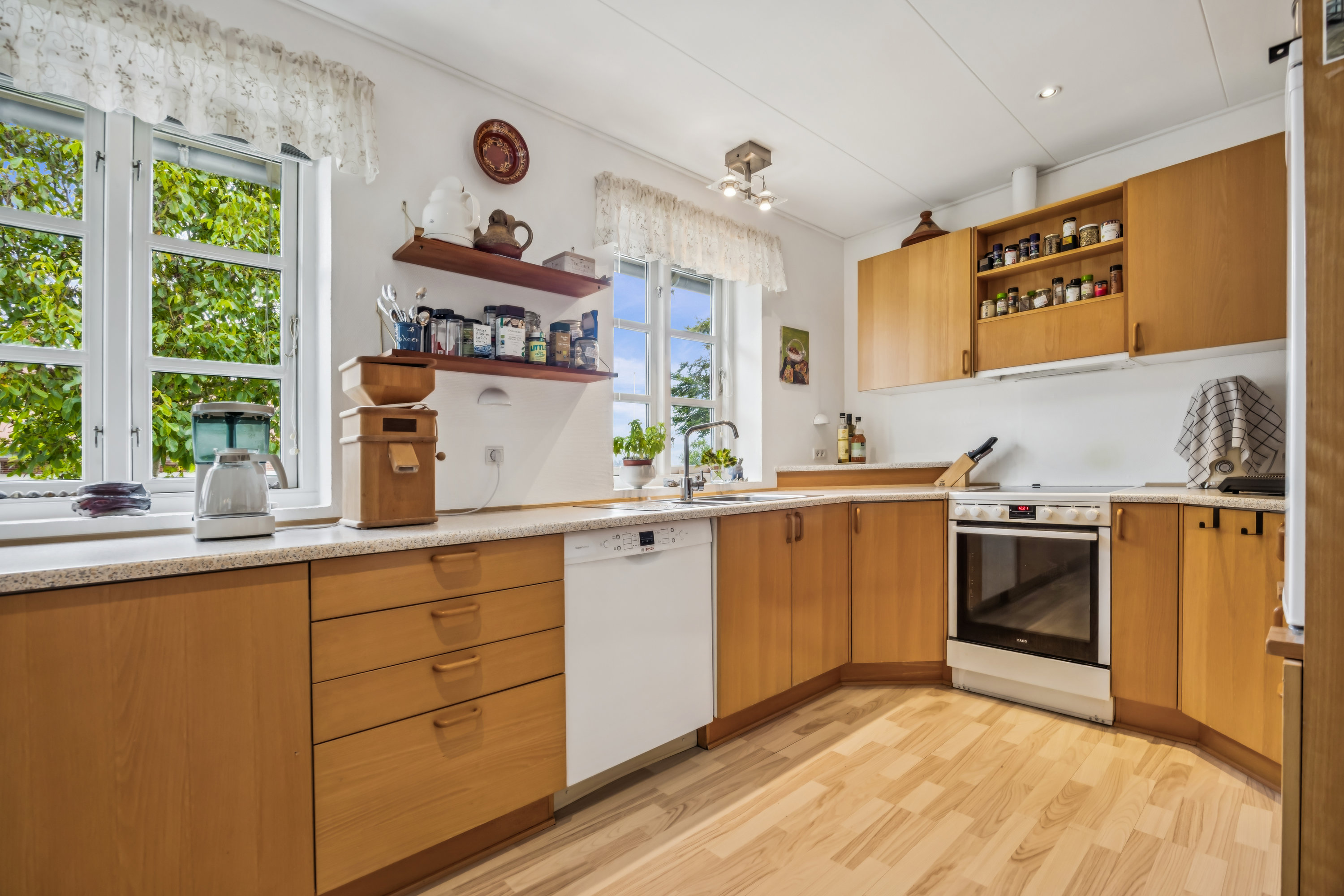 Fremhævet køkken billede i fuldskærmstilstand. Billede af Ejstrupvej 11, Tranum, 9460 Brovst