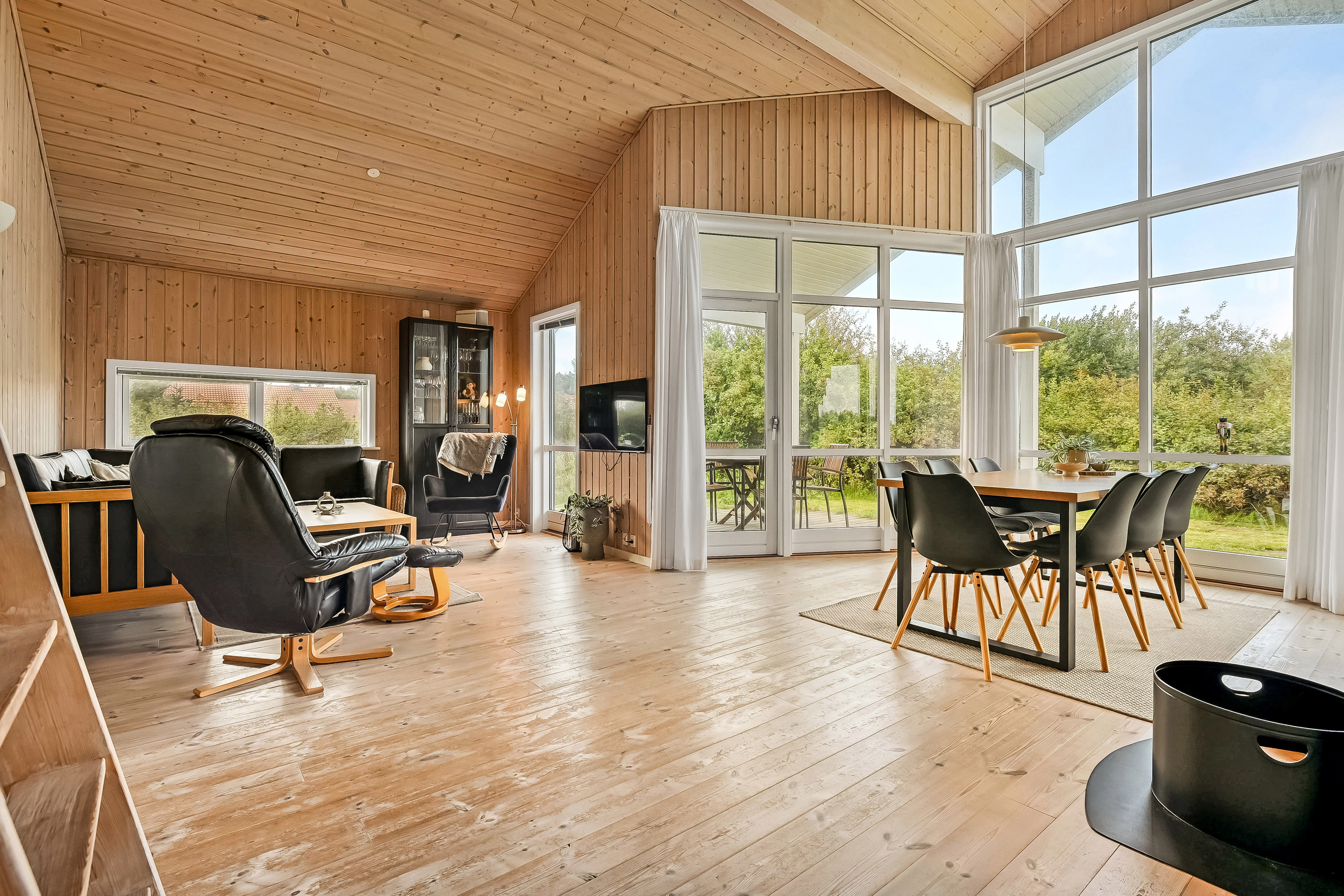 Fremhævet stue billede i fuldskærmstilstand. Billede af Fjand Strand 29, 6990 Ulfborg