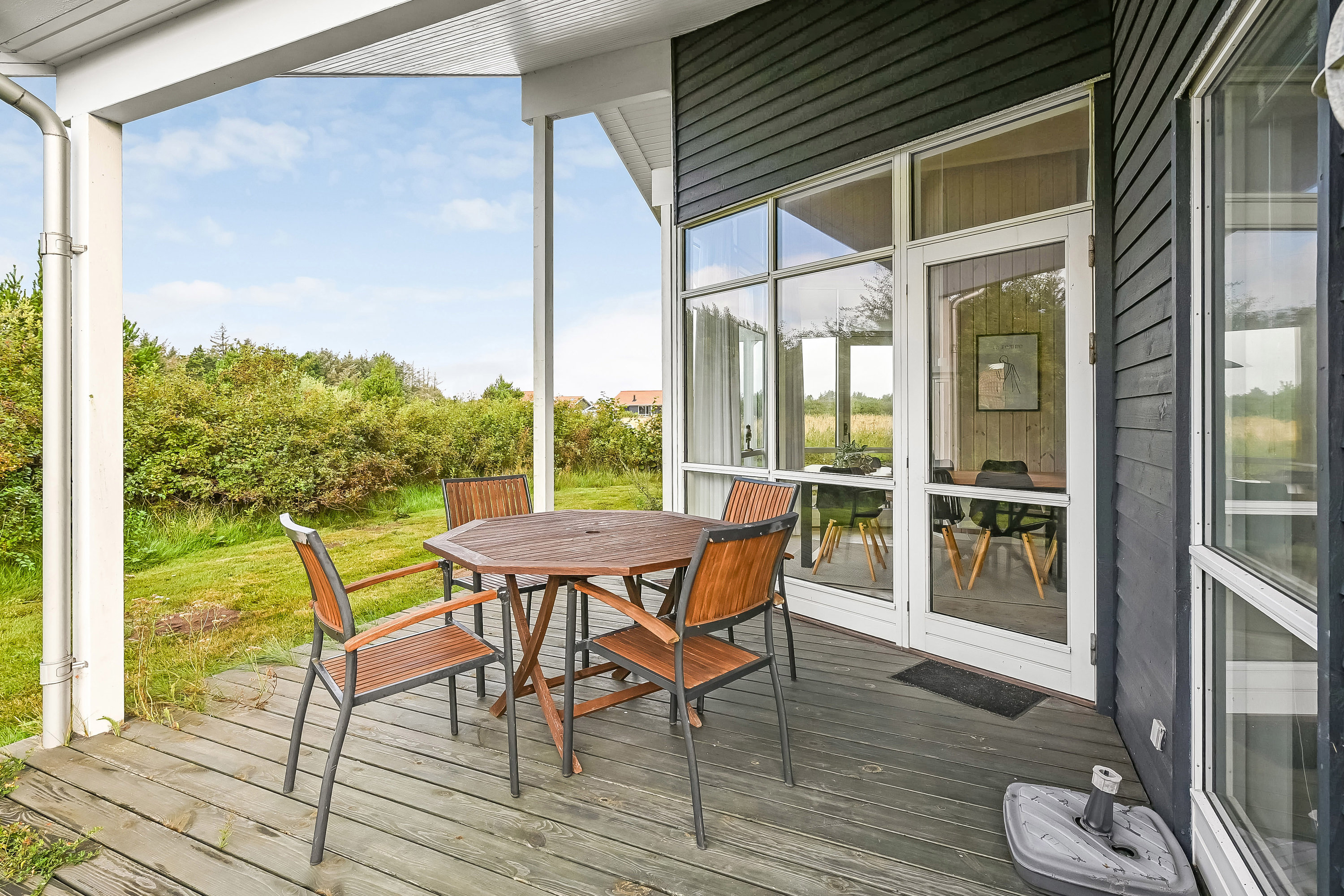 Fremhævet terrasse billede i fuldskærmstilstand. Billede af Fjand Strand 29, 6990 Ulfborg