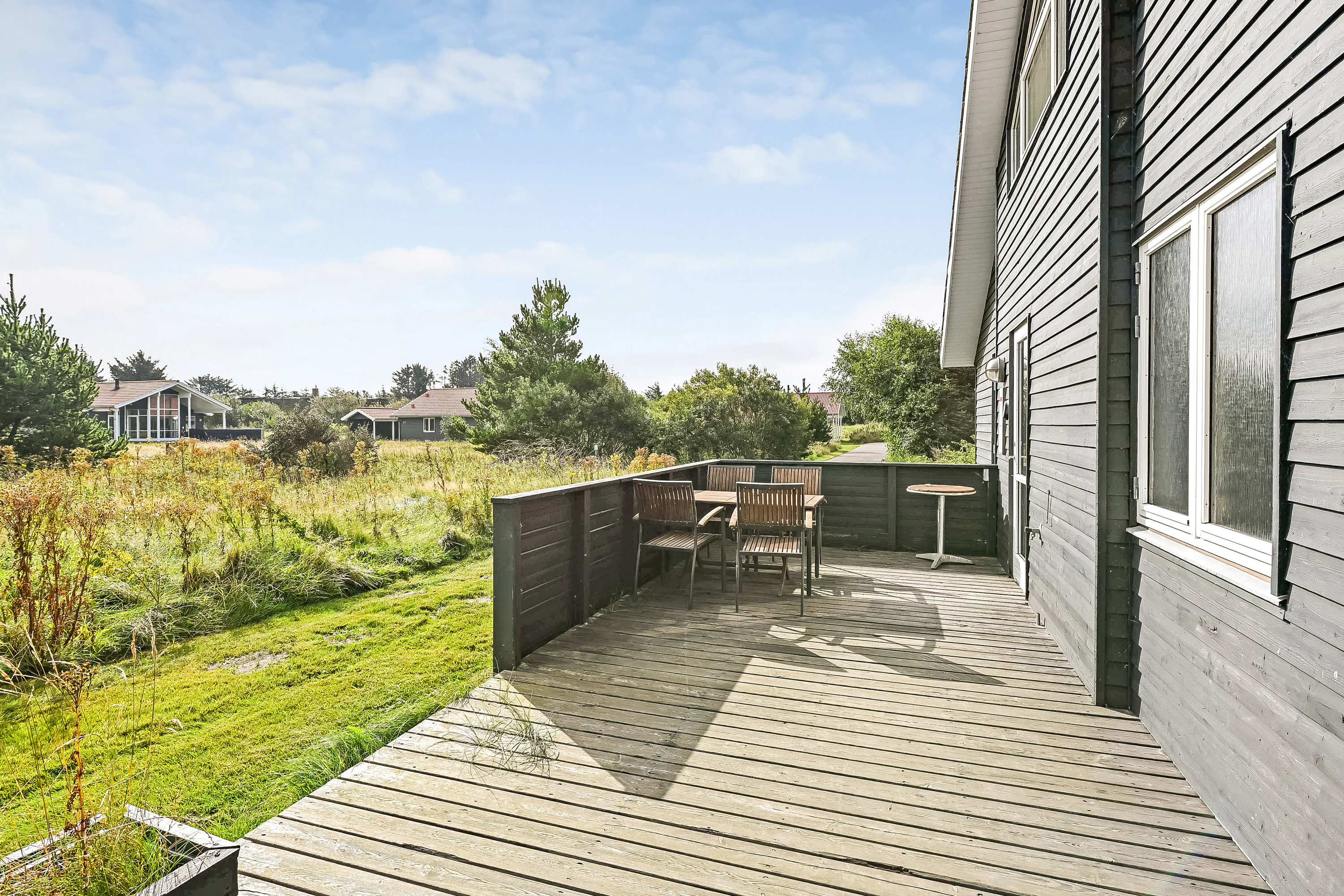 Fremhævet terrasse billede i fuldskærmstilstand. Billede af Fjand Strand 29, 6990 Ulfborg