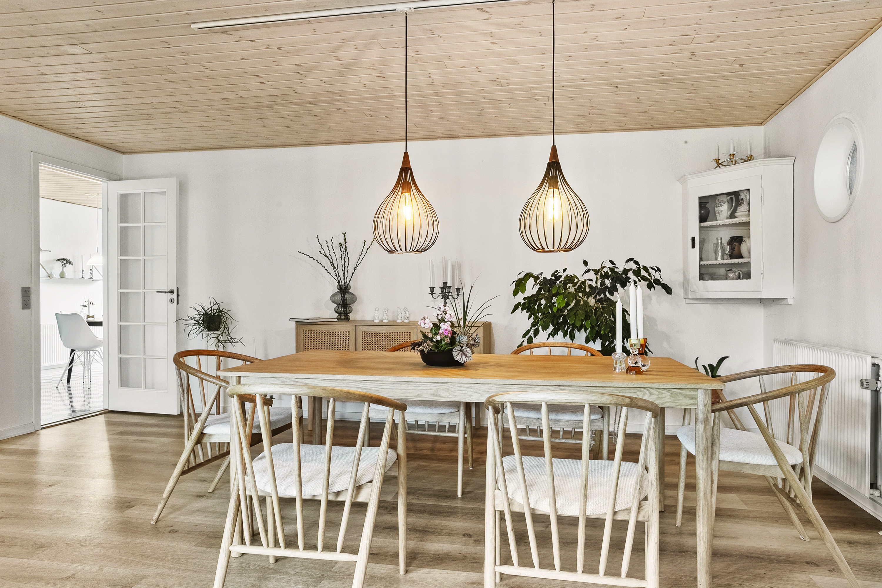 Fremhævet stue billede i fuldskærmstilstand. Billede af Kornmarken 13, Foldingbro, 6650 Brørup