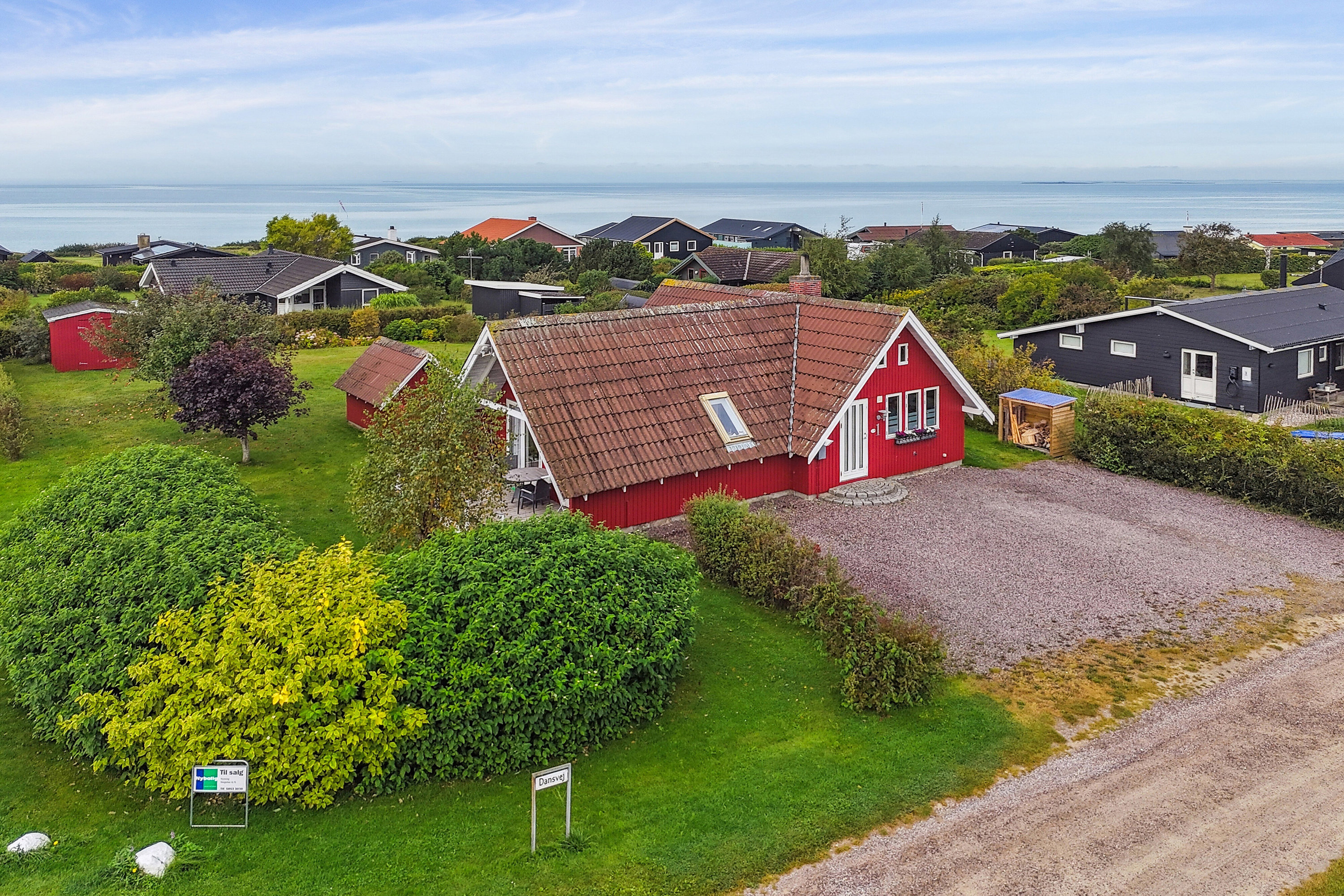 Fremhævet set fra vejen billede i fuldskærmstilstand. Billede af Dansvej 1, Drøsselbjerg, 4200 Slagelse