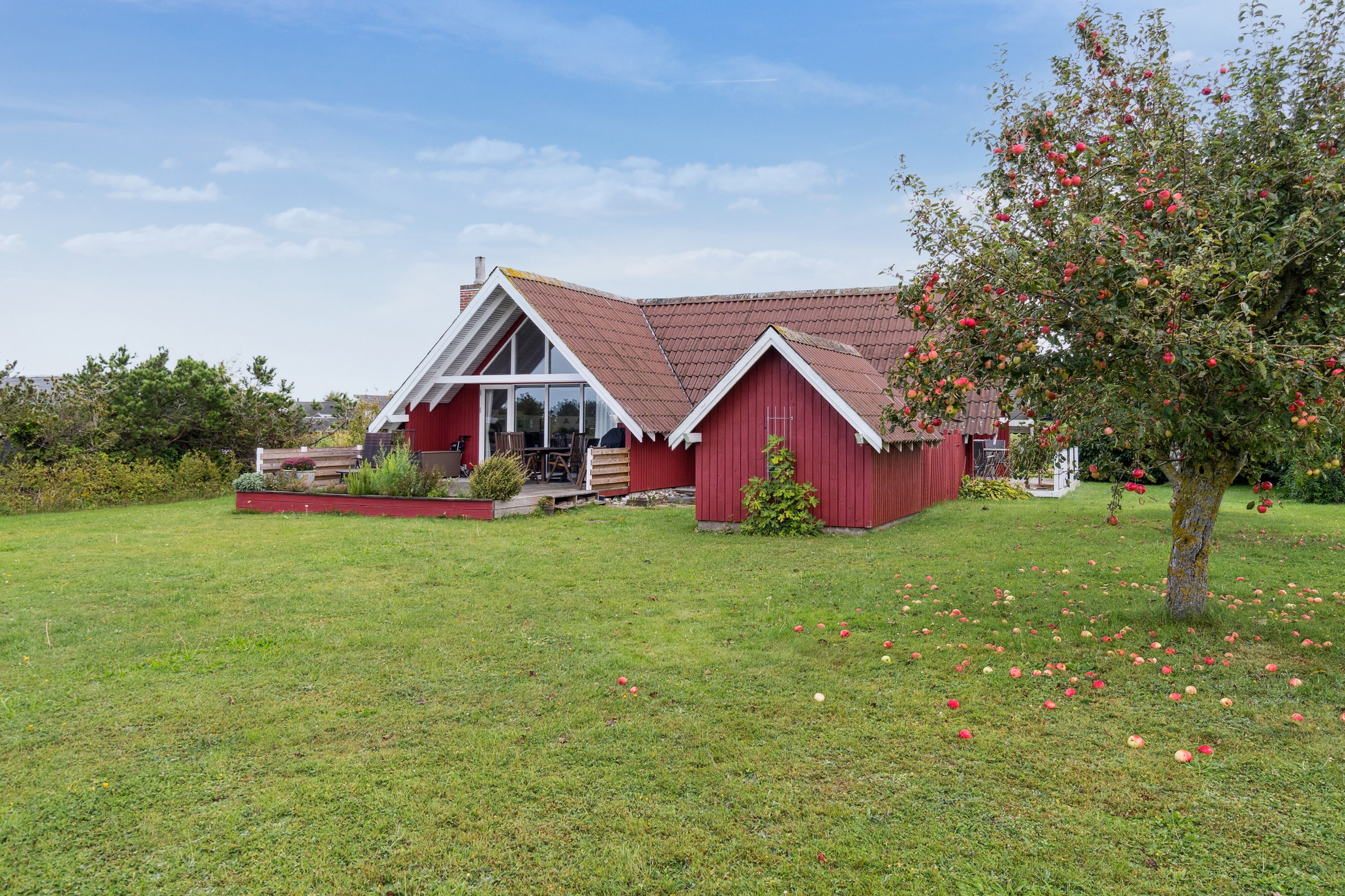 Fremhævet set fra haven billede i fuldskærmstilstand. Billede af Dansvej 1, Drøsselbjerg, 4200 Slagelse