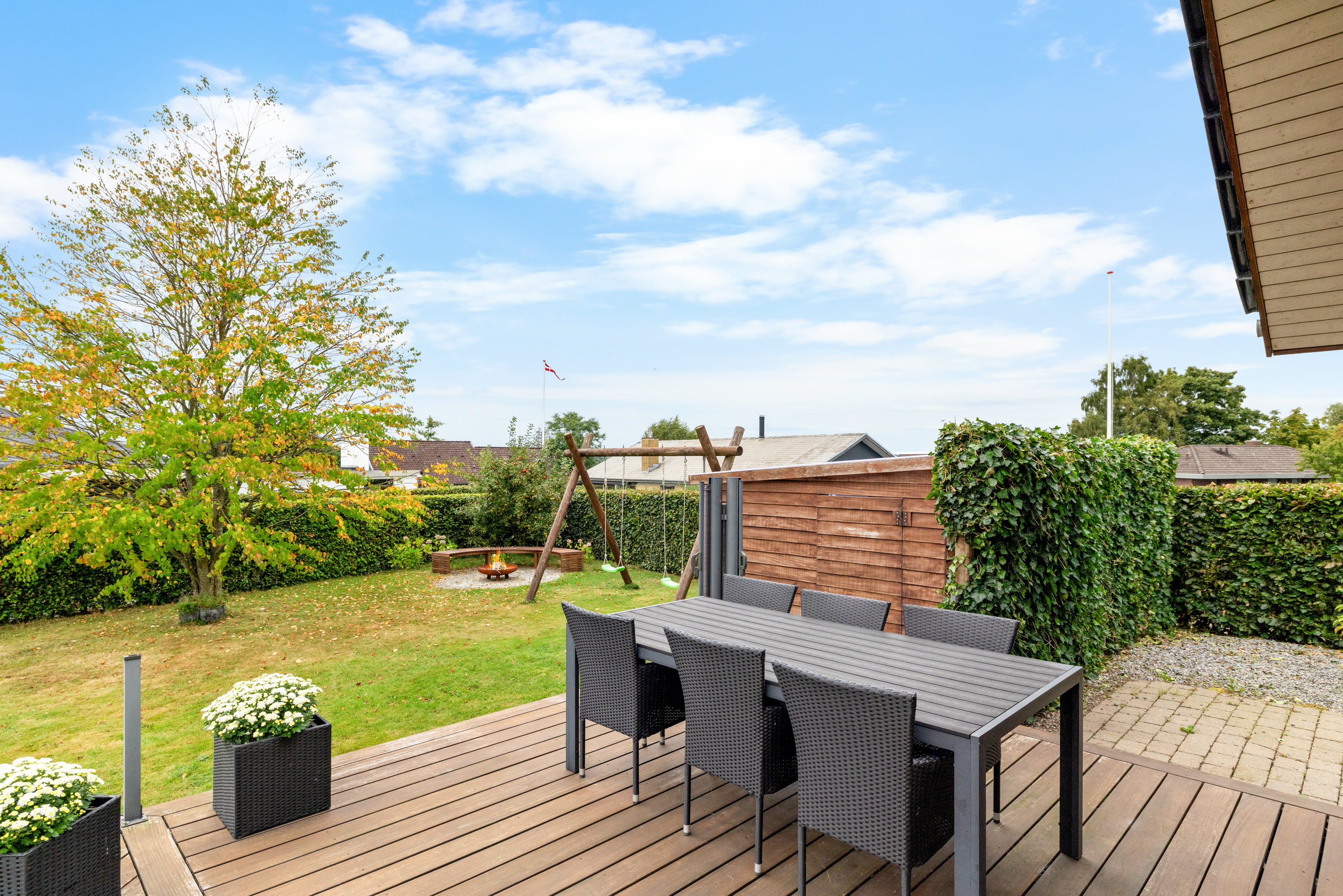 Fremhævet terrasse billede i fuldskærmstilstand. Billede af Skovbrynet 24, Bøgeskov, 7000 Fredericia