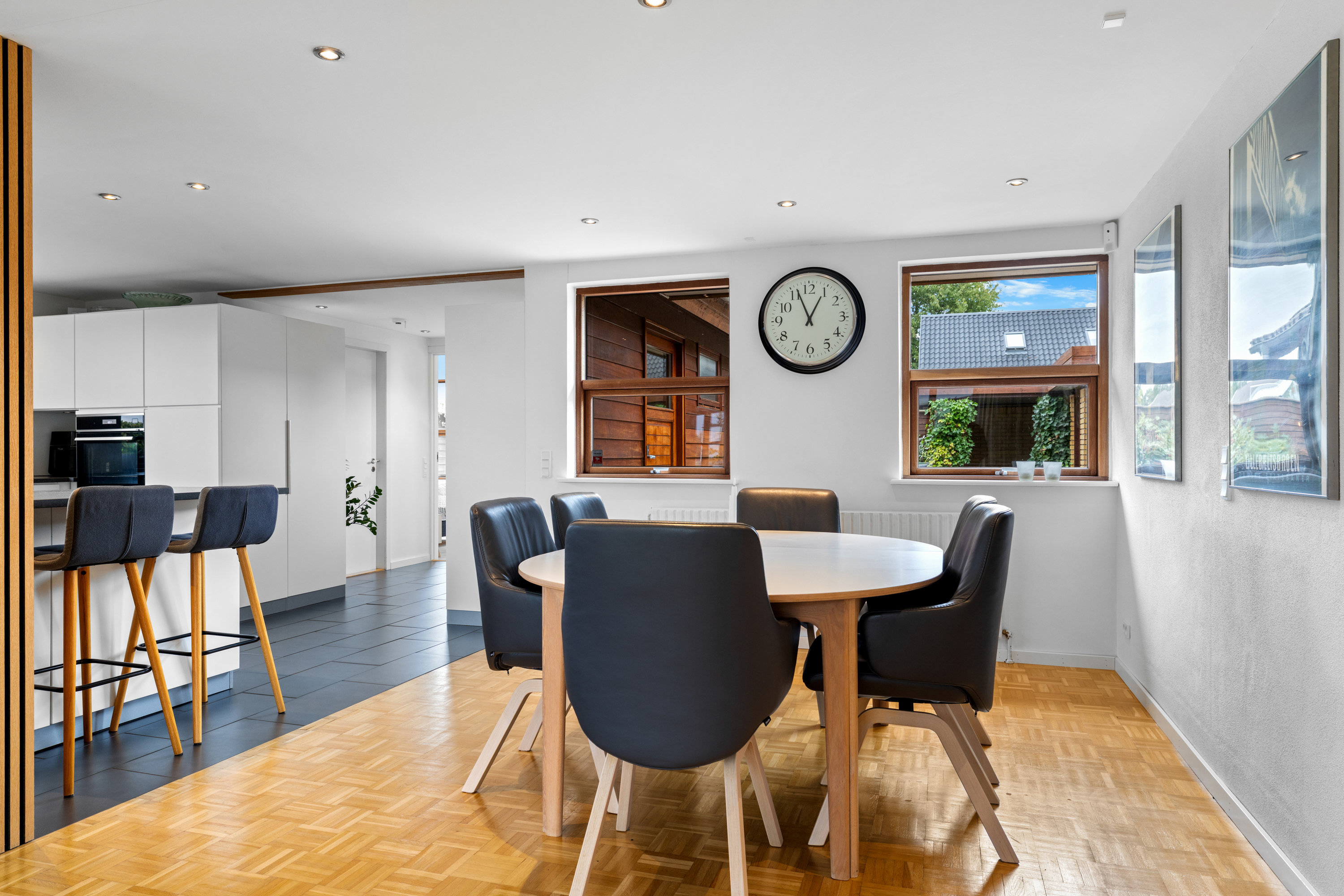 Fremhævet stue billede i fuldskærmstilstand. Billede af Skovbrynet 24, Bøgeskov, 7000 Fredericia