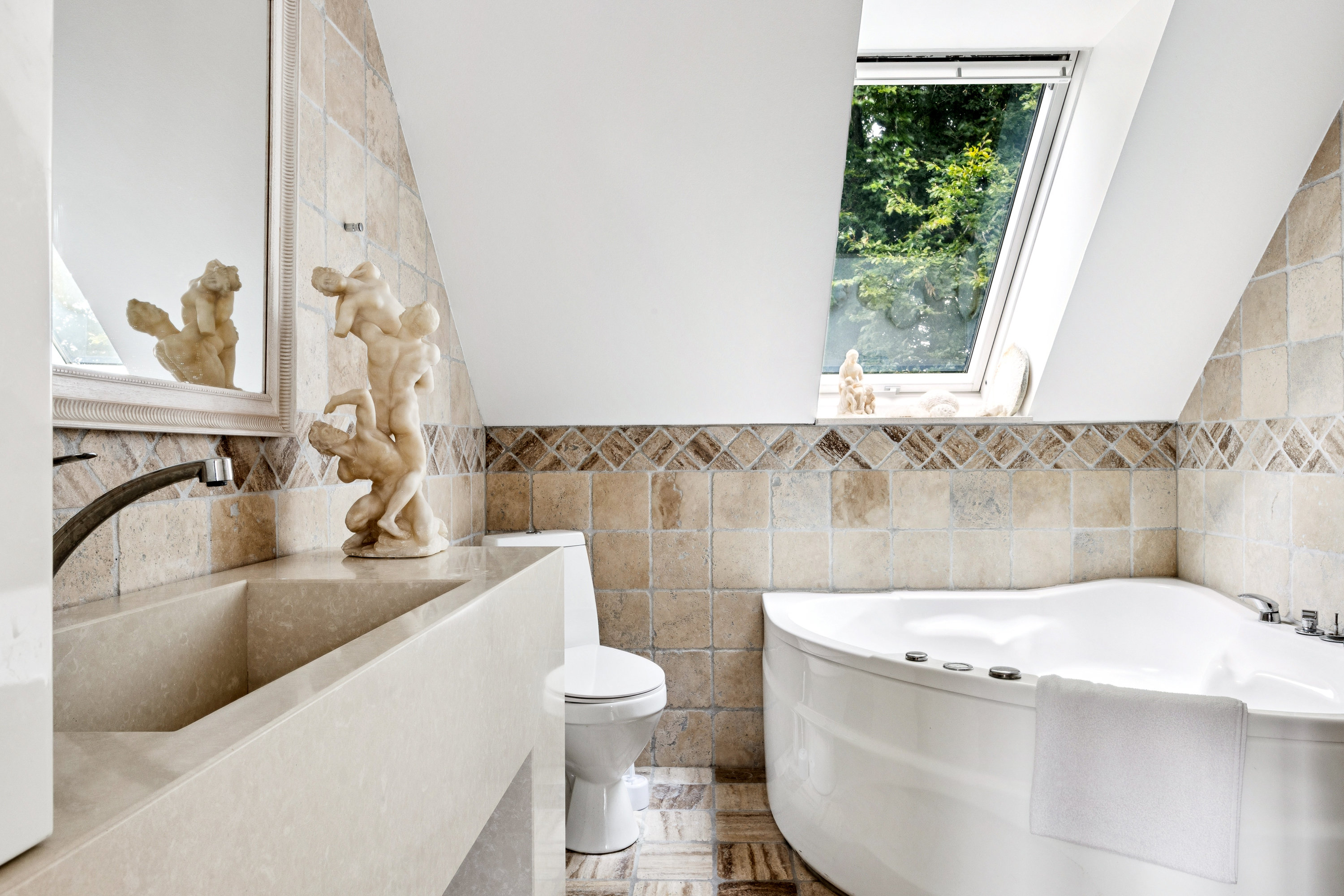 Fremhævet badeværelse billede i fuldskærmstilstand. Billede af Ulstrup Bygade 3B, 4682 Tureby