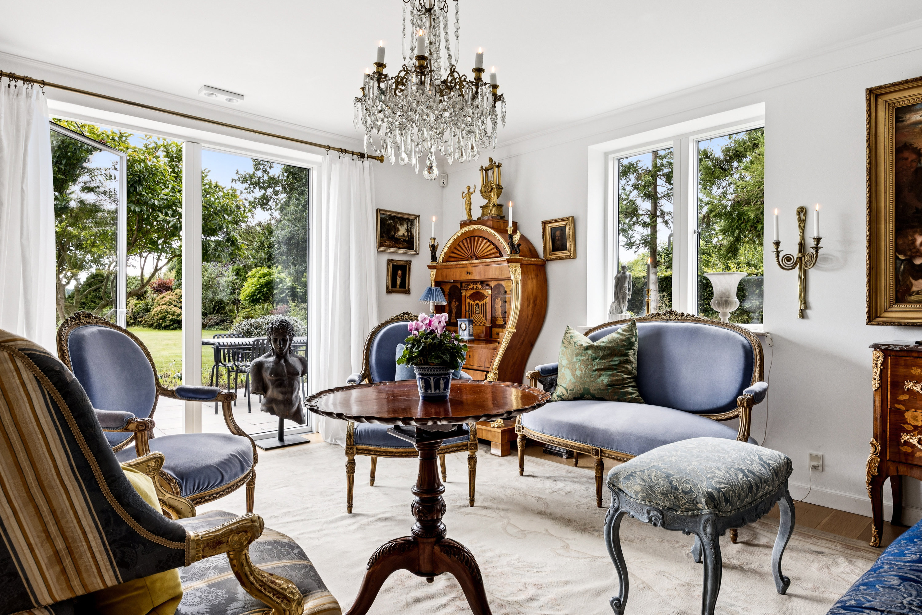 Fremhævet stue billede i fuldskærmstilstand. Billede af Ulstrup Bygade 3B, 4682 Tureby