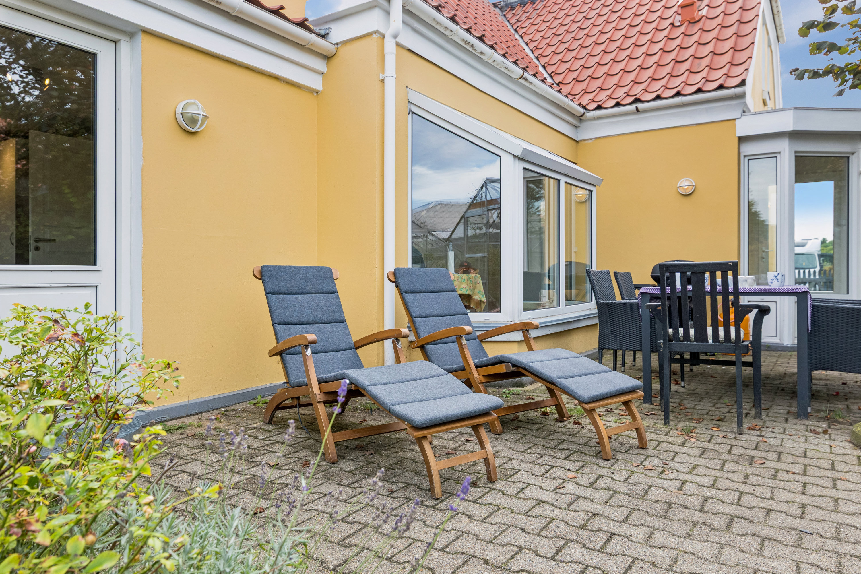 Fremhævet terrasse billede i fuldskærmstilstand. Billede af Gl Krovej 1, Øster Hurup, 9560 Hadsund