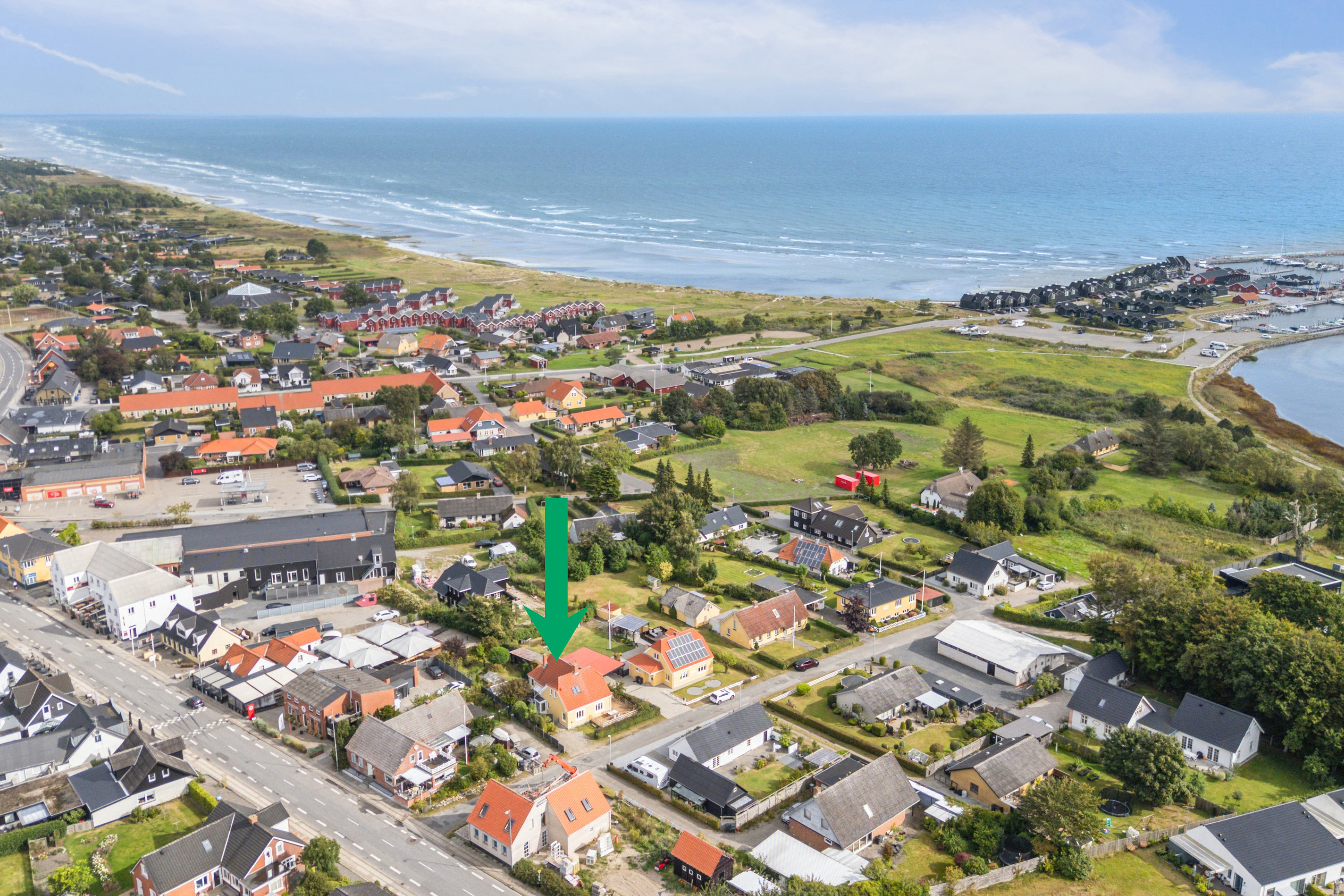 Fremhævet luftfoto billede i fuldskærmstilstand. Billede af Gl Krovej 1, Øster Hurup, 9560 Hadsund
